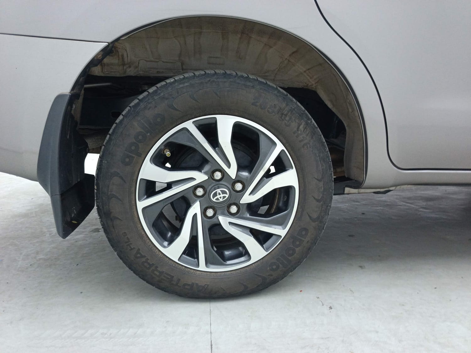 Innova Crysta image 33 Innova Crysta image 33