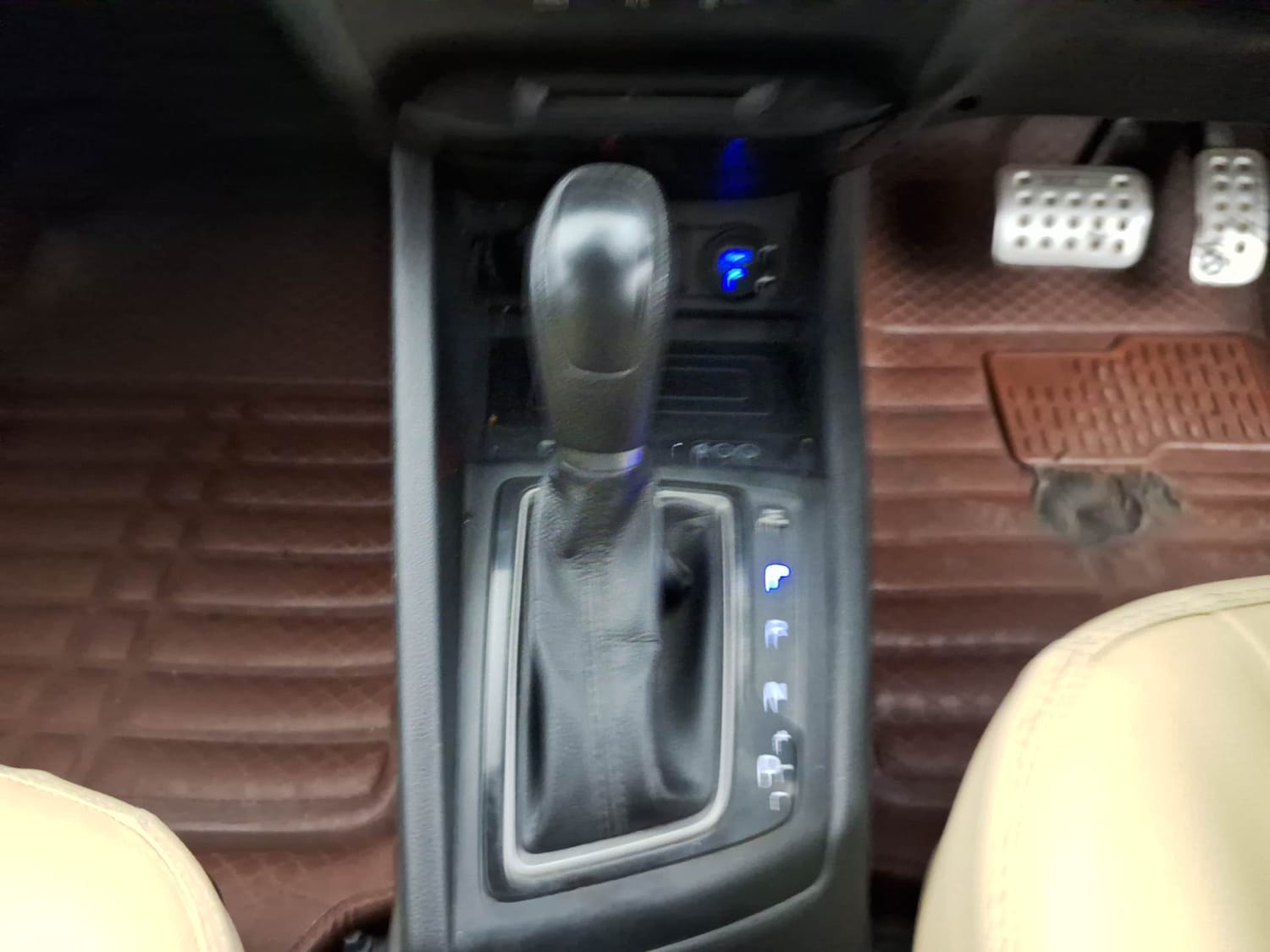 Elite i20 image 16 Elite i20 image 16