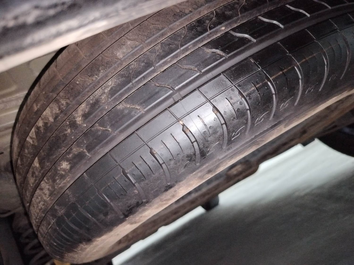 Carens image 40 Carens image 40