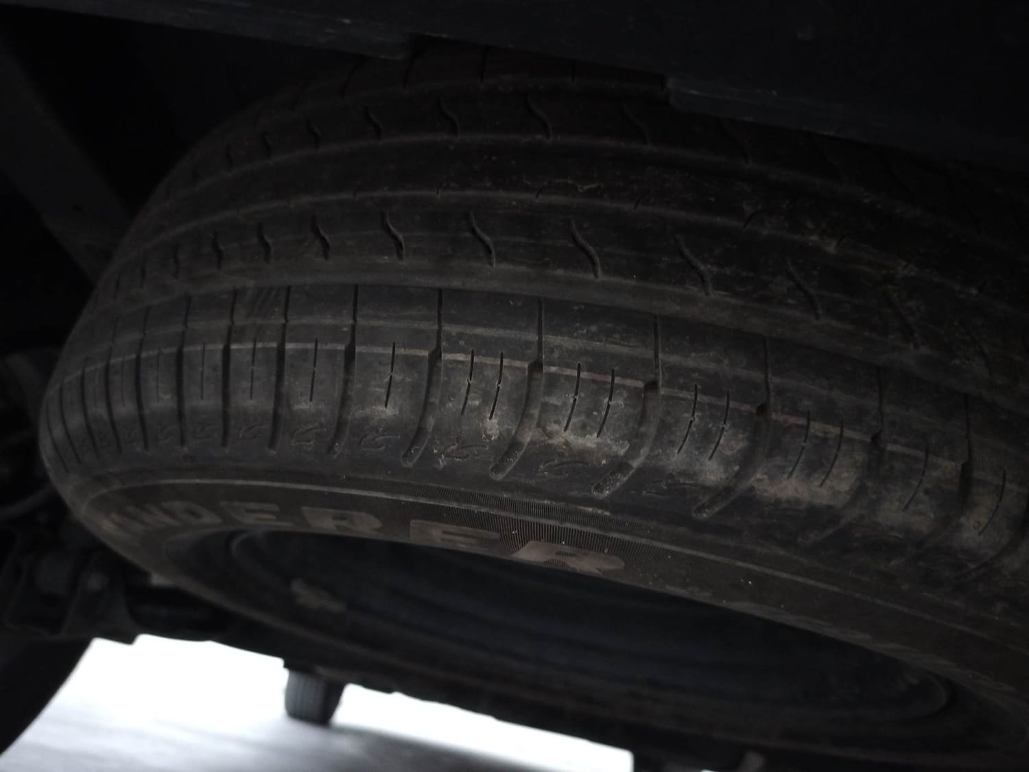 Carens image 40 Carens image 40