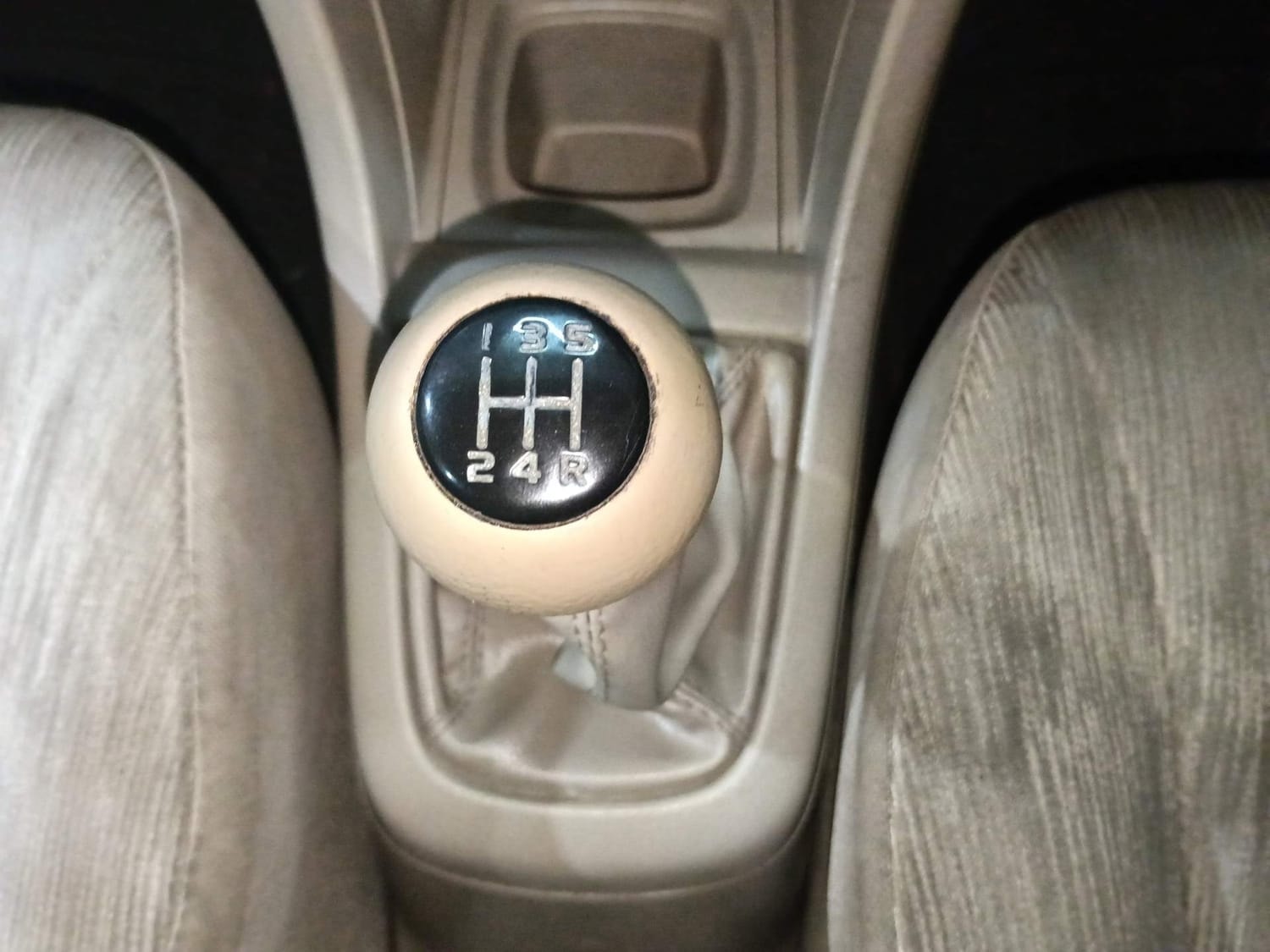 Ertiga image 16 Ertiga image 16