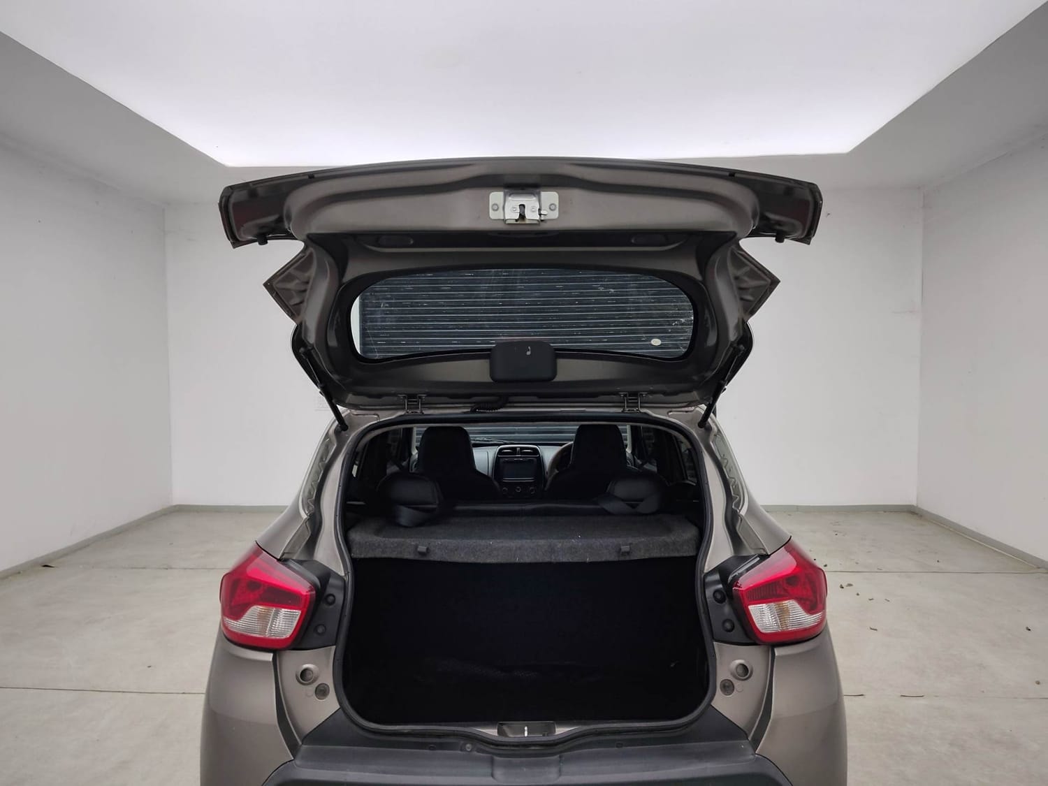 Kwid image 24 Kwid image 24