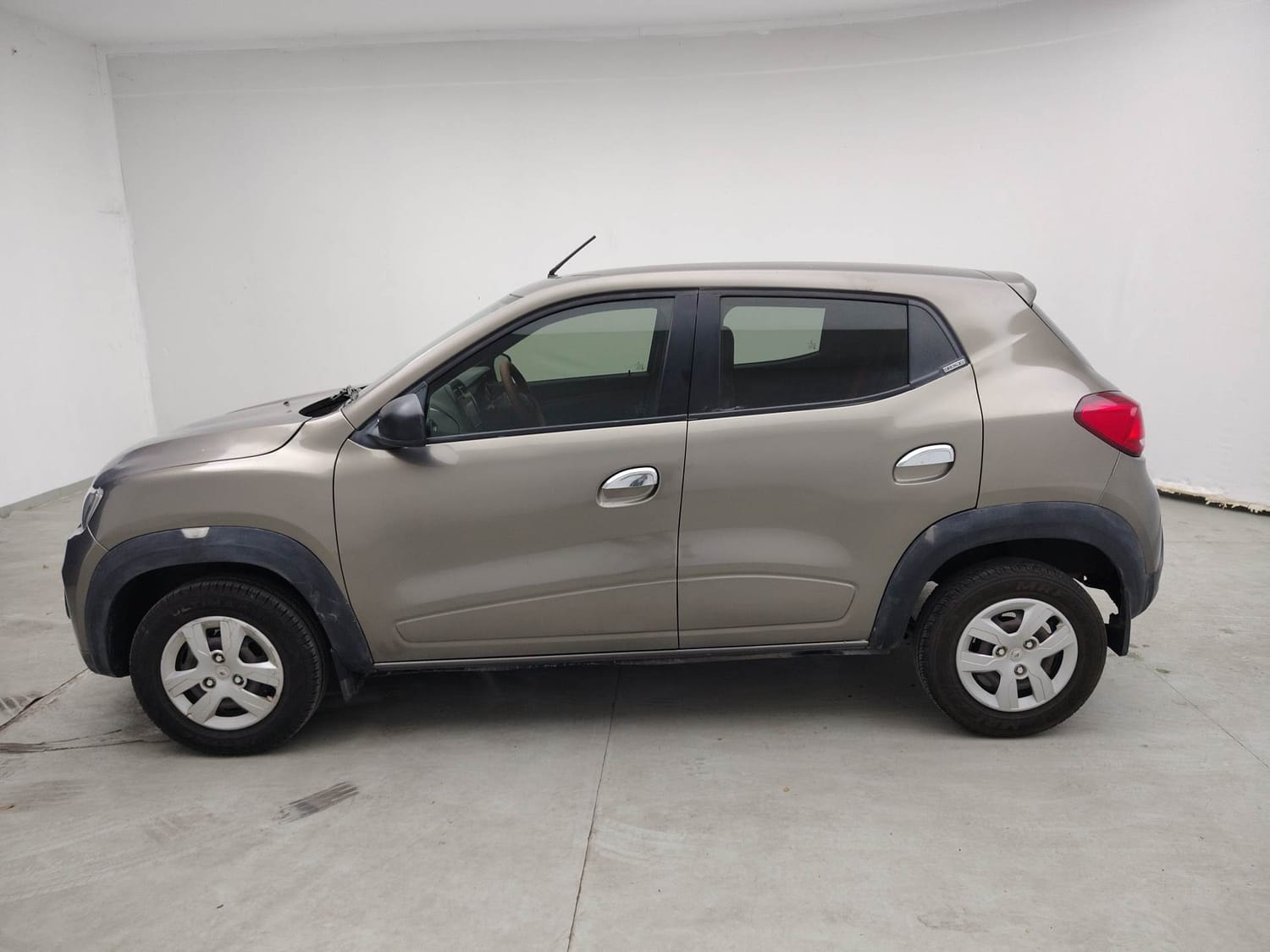 Kwid image 2 Kwid image 2