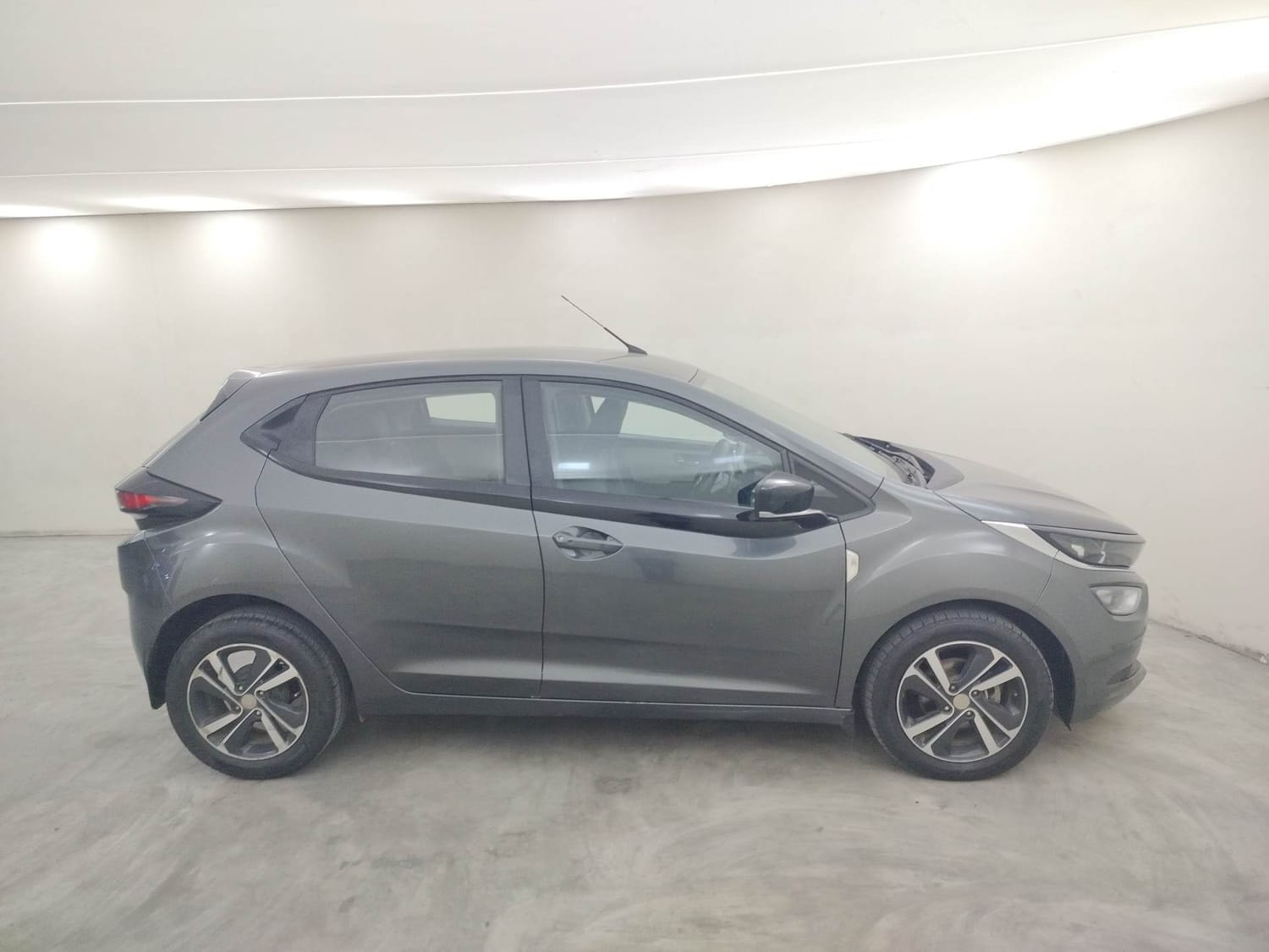 Used 2021 Tata Altroz Used 2021 Tata Altroz