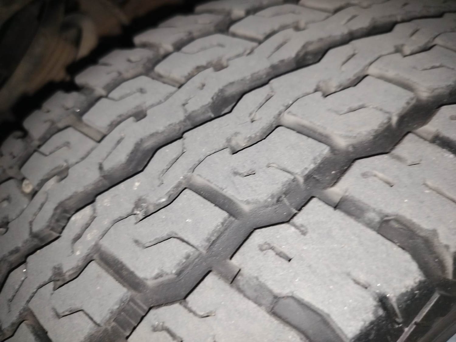 TUV300 image 38 TUV300 image 38