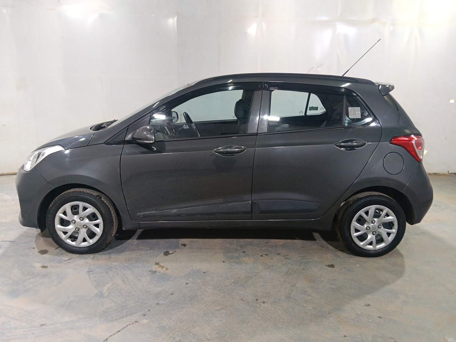 Grand i10 image 2 Grand i10 image 2