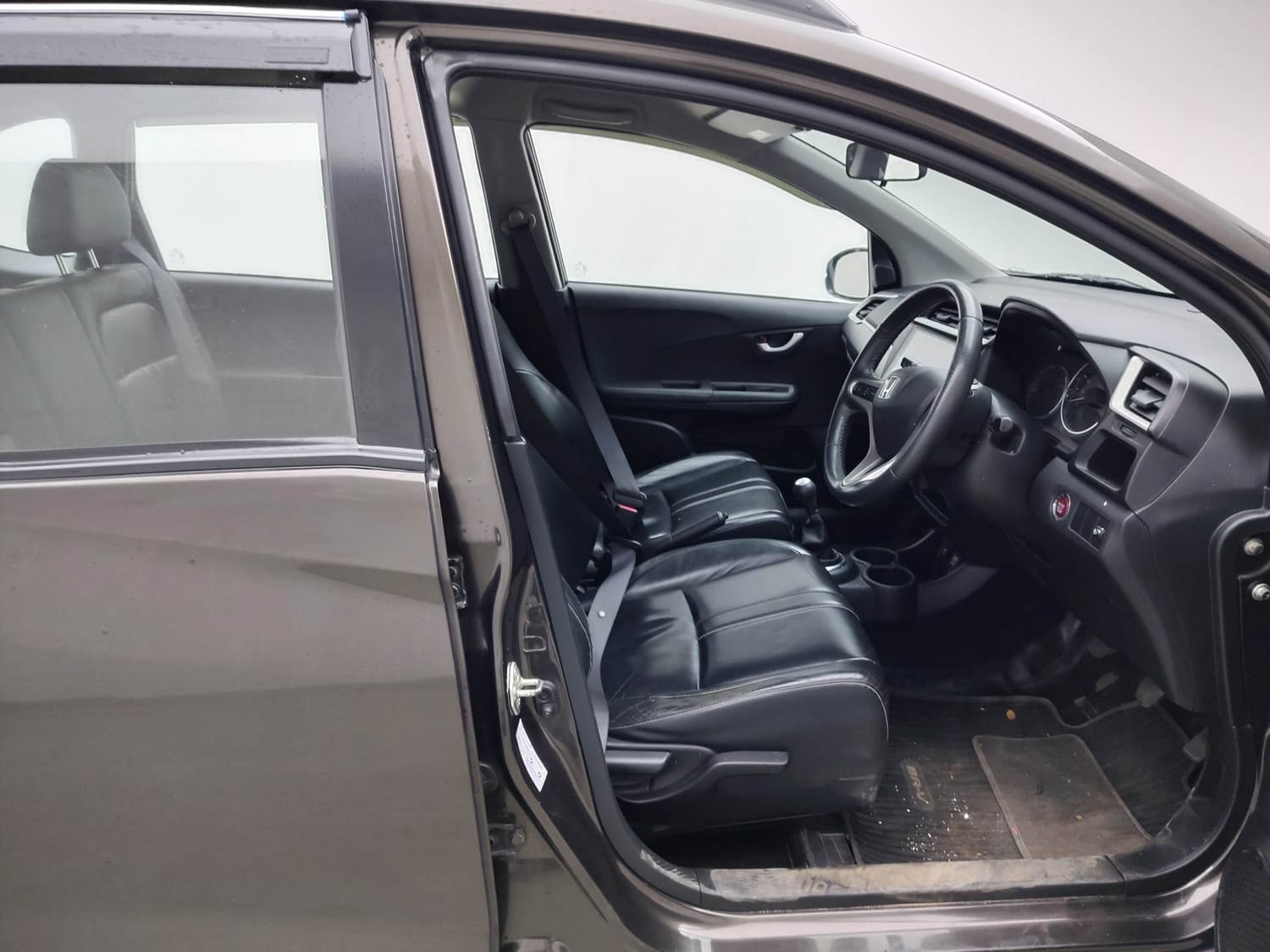 BR-V image 17 BR-V image 17