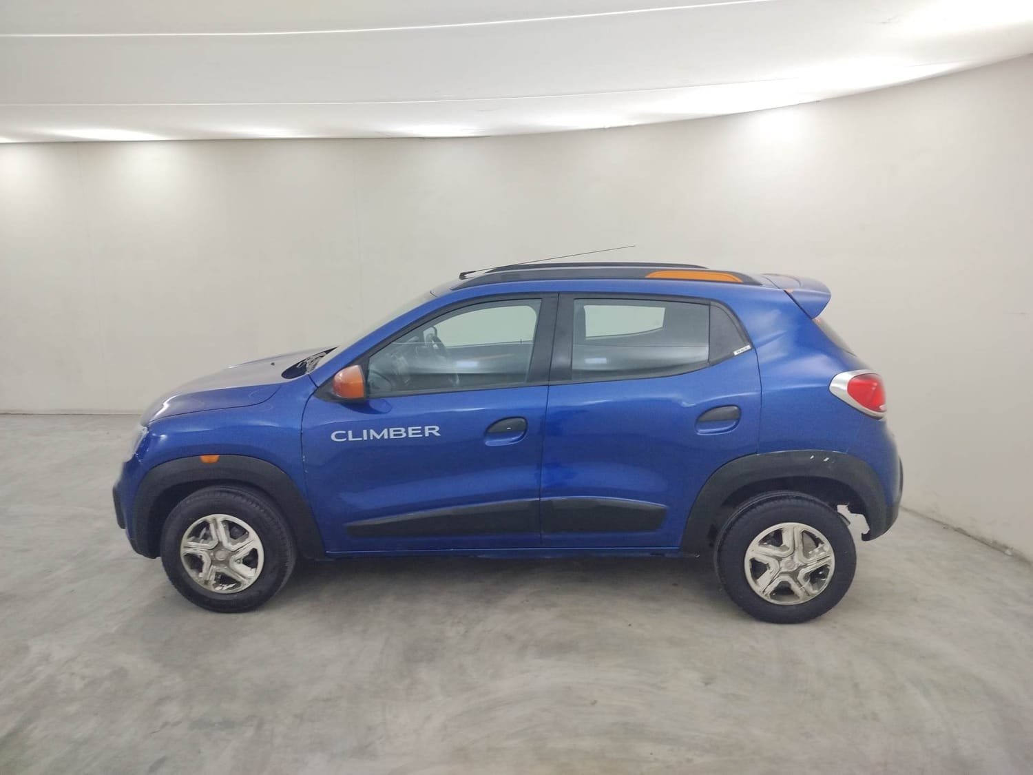 Kwid image 2 Kwid image 2