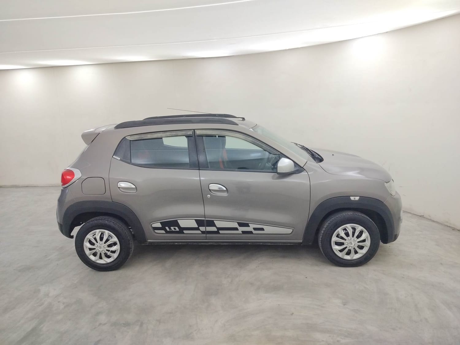 Kwid image 6 Kwid image 6