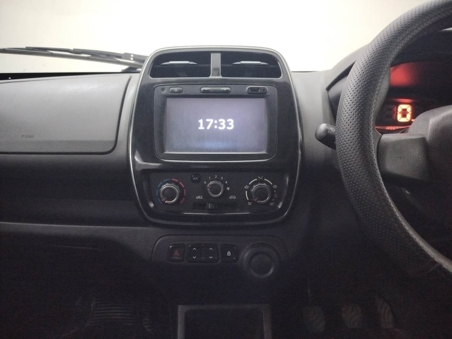 Kwid image 13 Kwid image 13