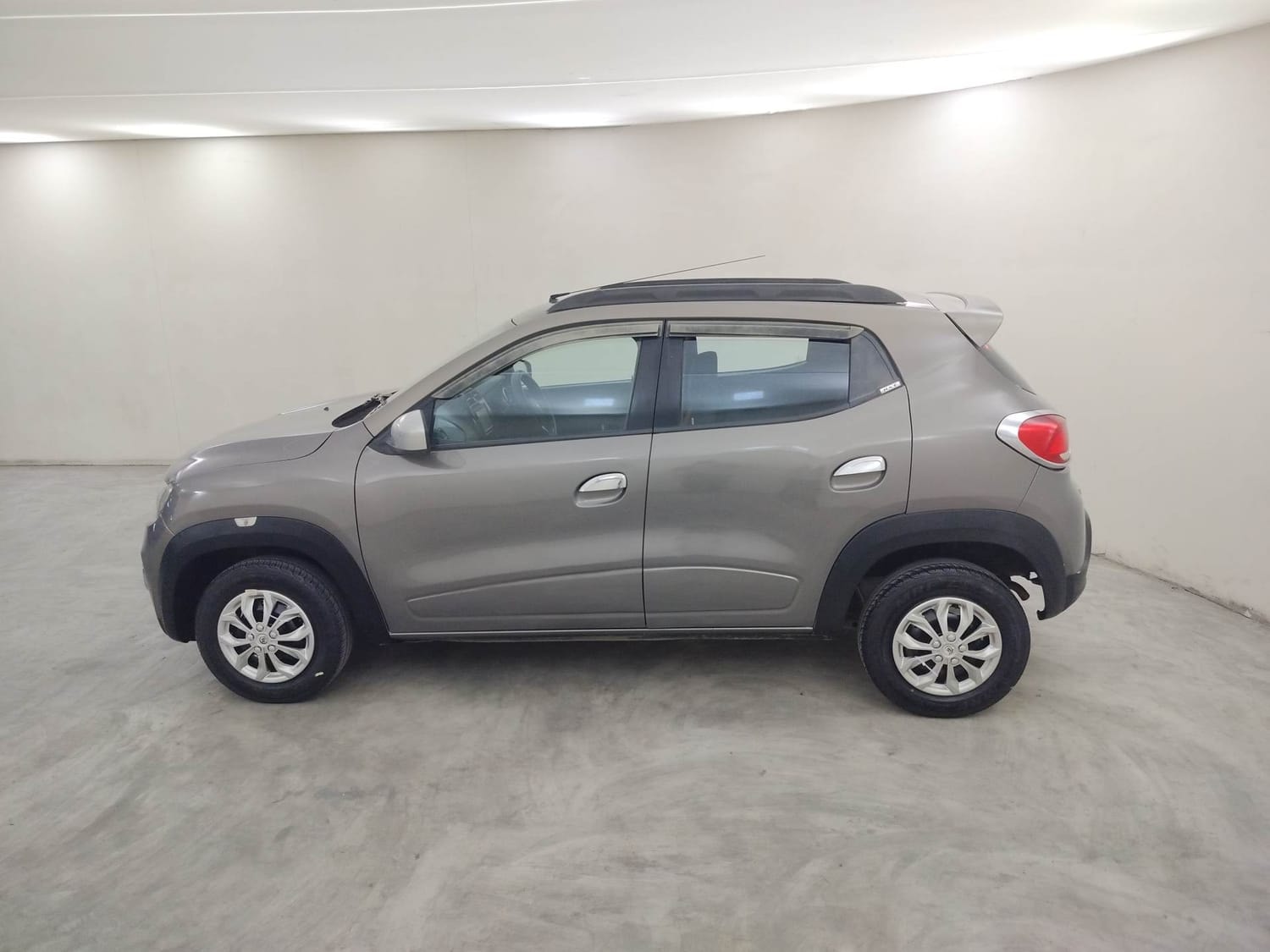 Kwid image 2 Kwid image 2