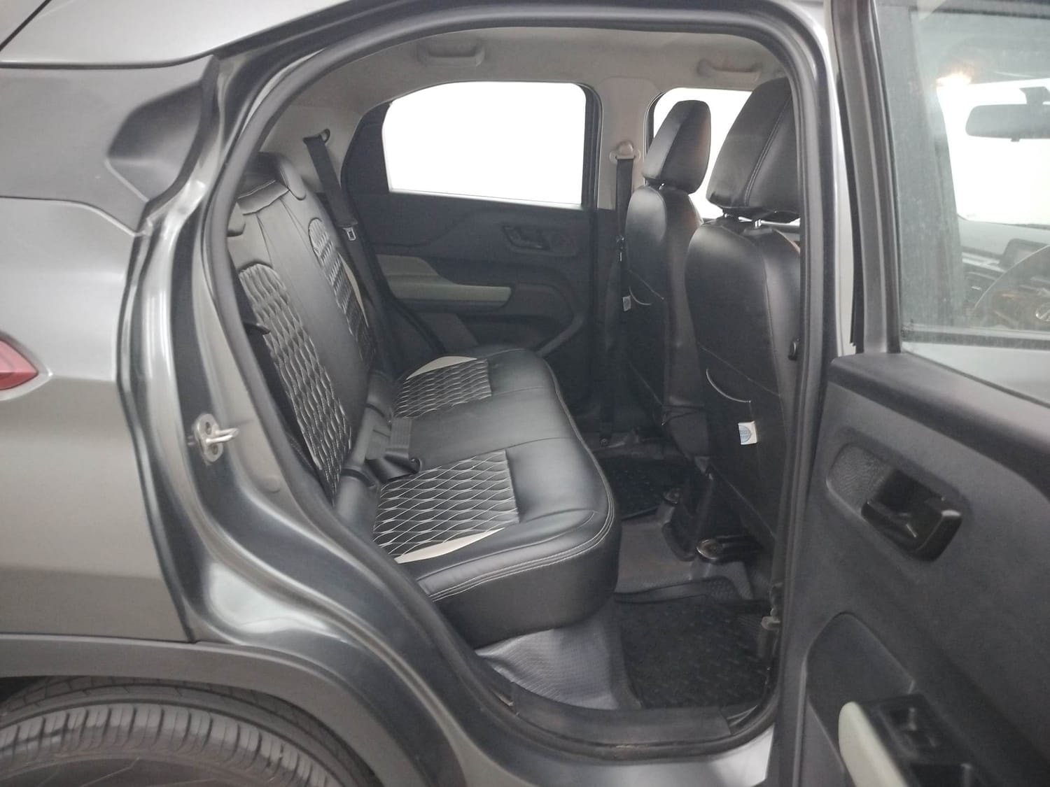 Punch image 18 Punch image 18