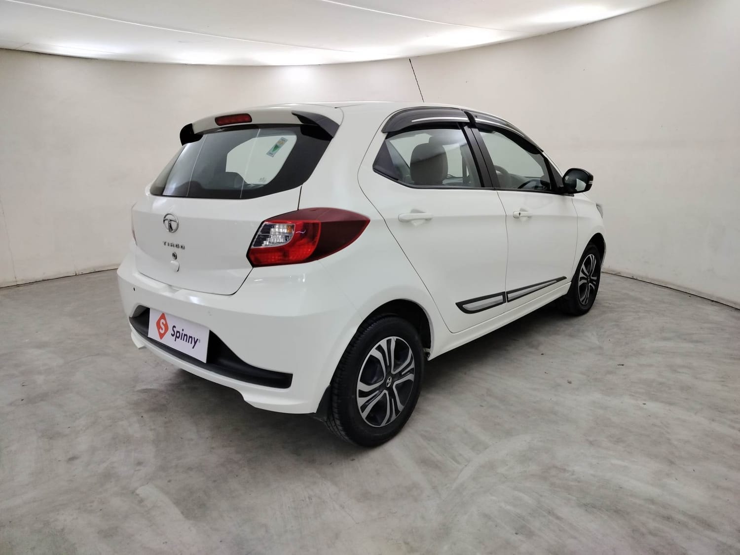 Tiago image 5 Tiago image 5