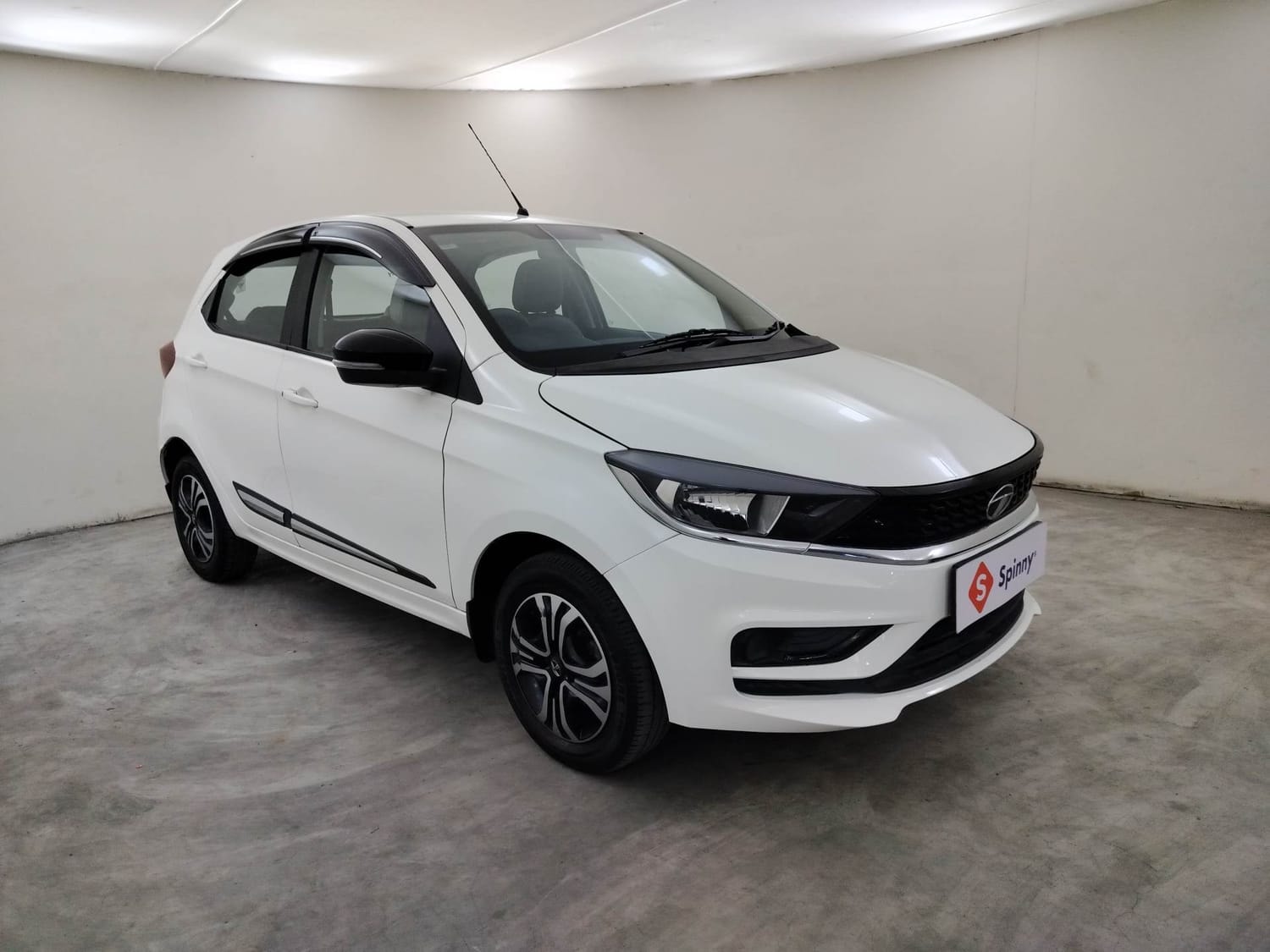 Tiago image 7 Tiago image 7