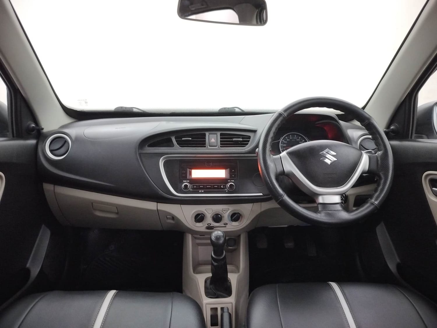 Alto 800 image 12 Alto 800 image 12