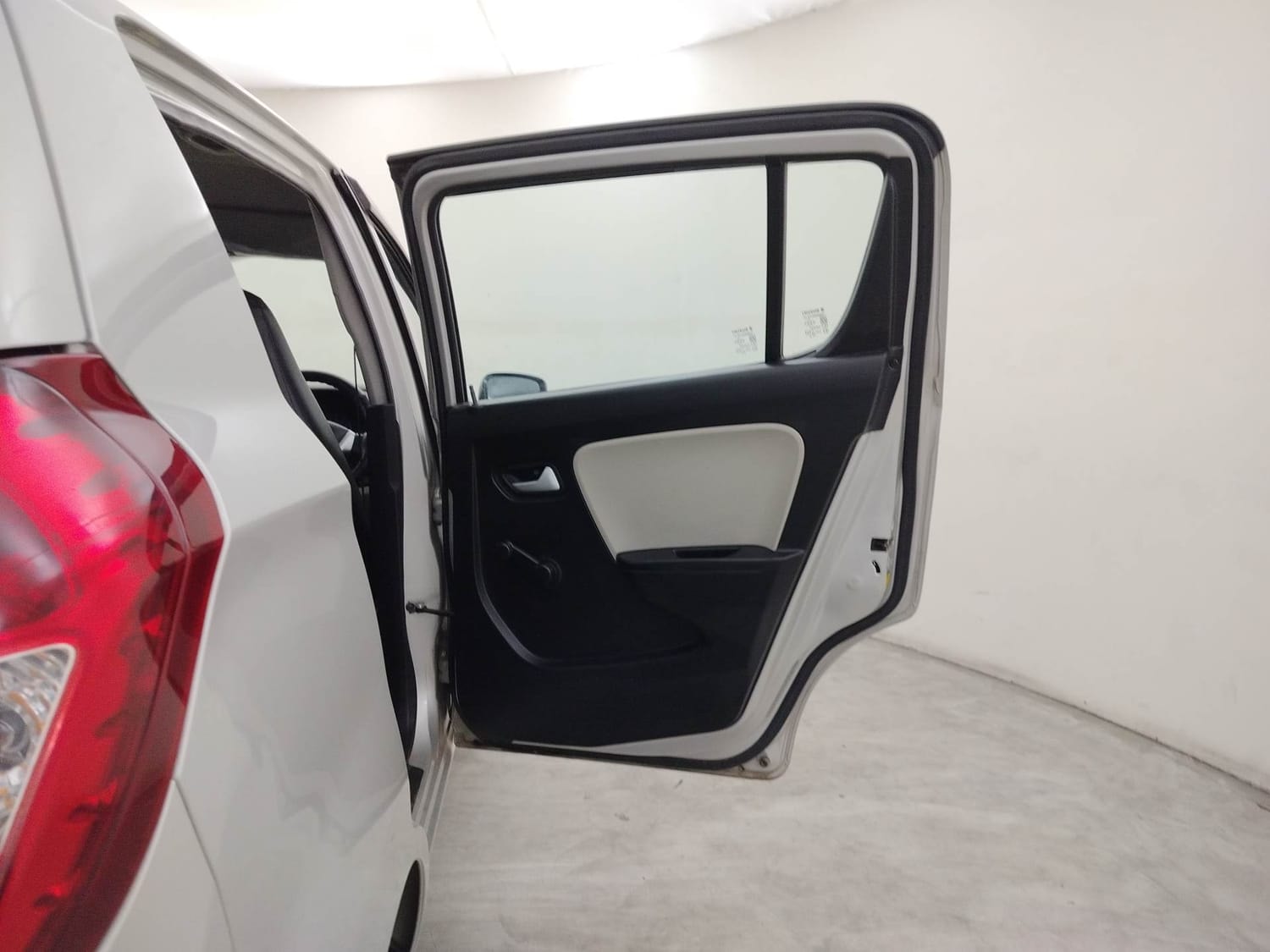 Alto 800 image 20 Alto 800 image 20