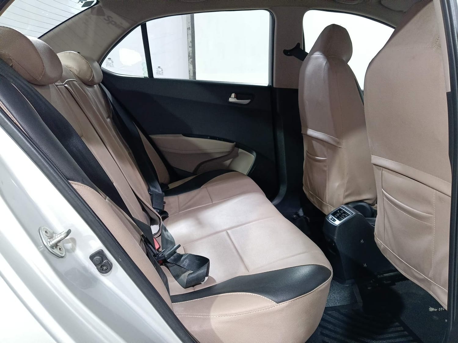 Xcent image 18 Xcent image 18