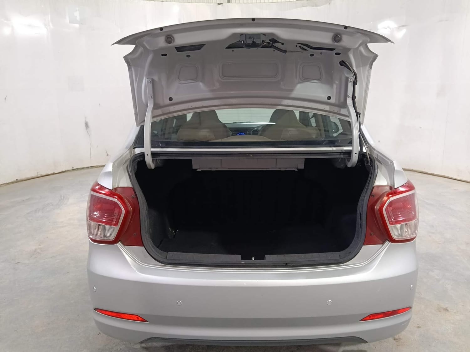 Xcent image 24 Xcent image 24