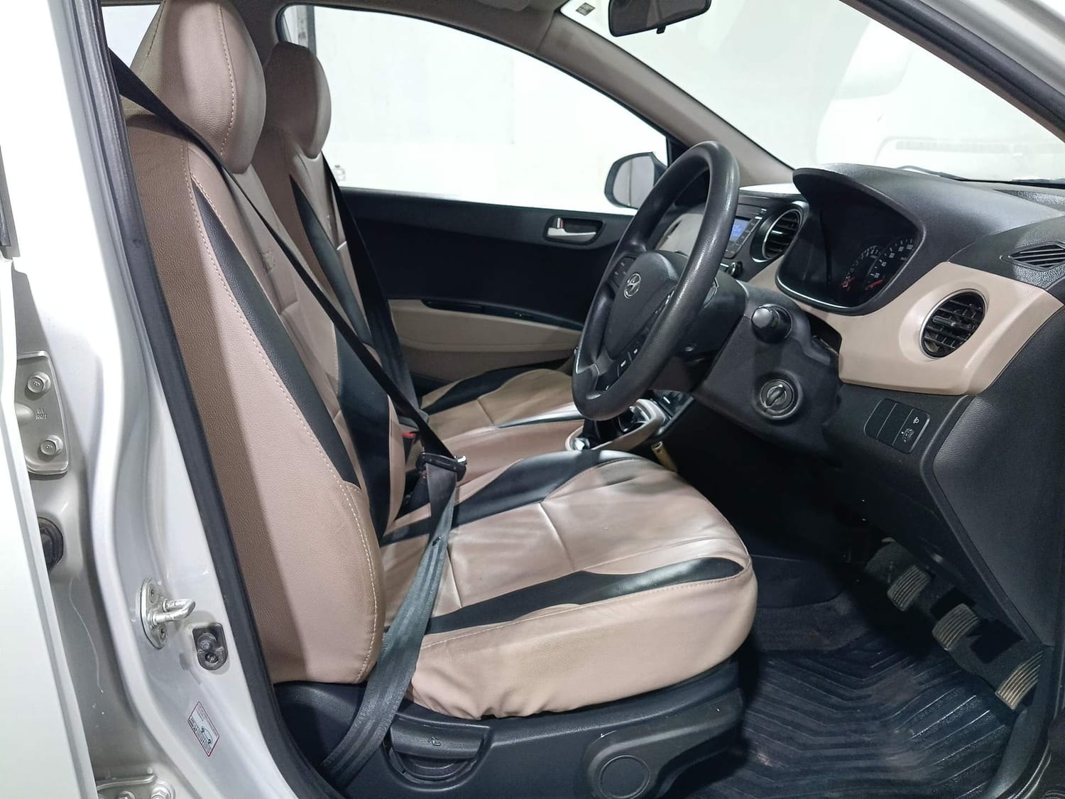 Xcent image 17 Xcent image 17