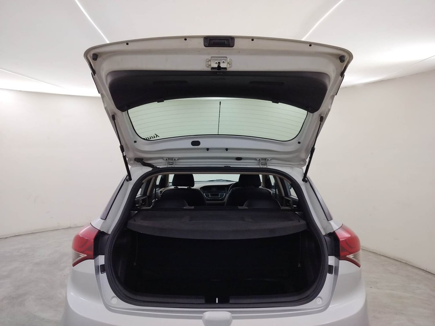 Elite i20 image 24 Elite i20 image 24