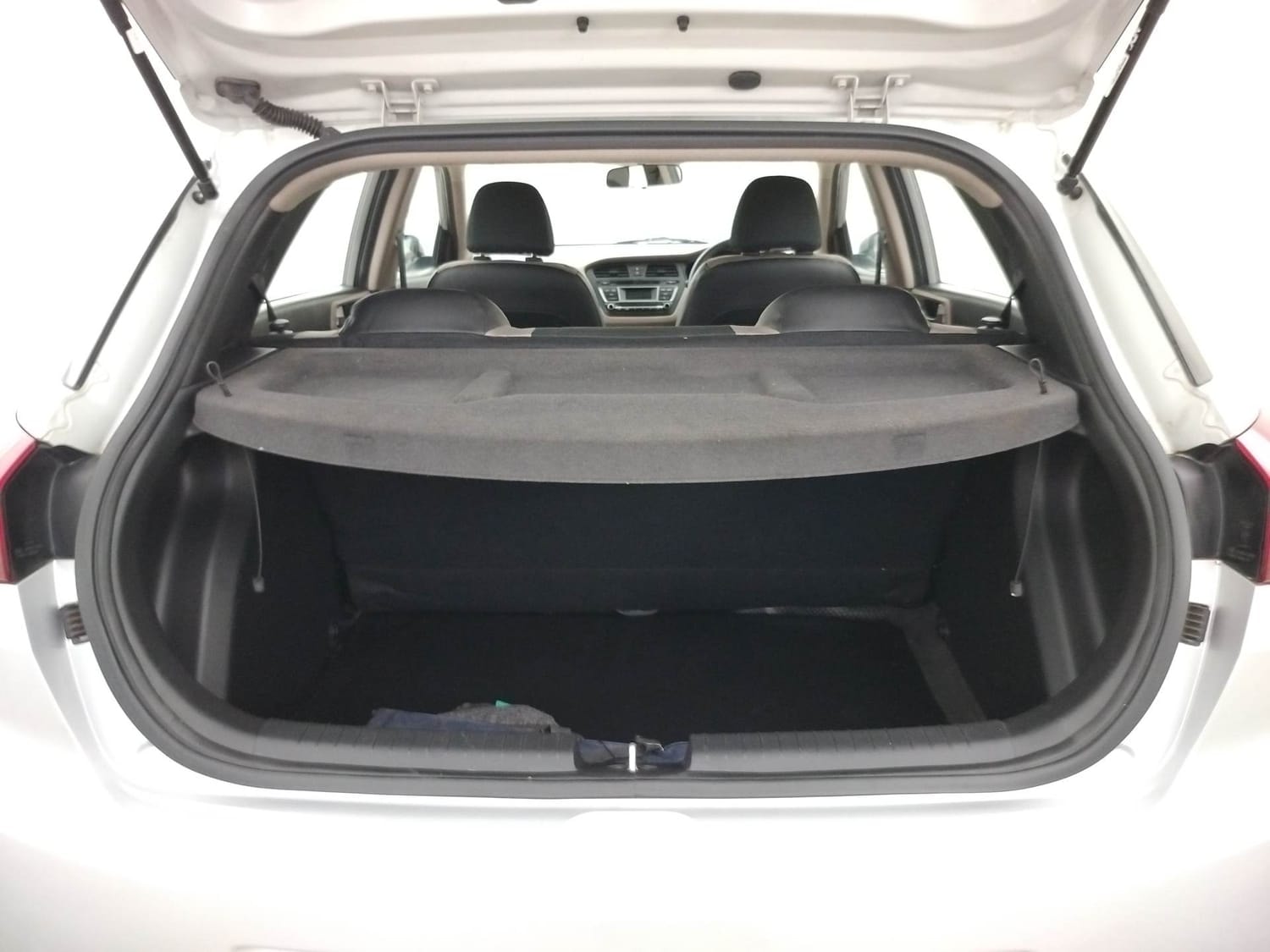 Elite i20 image 25 Elite i20 image 25