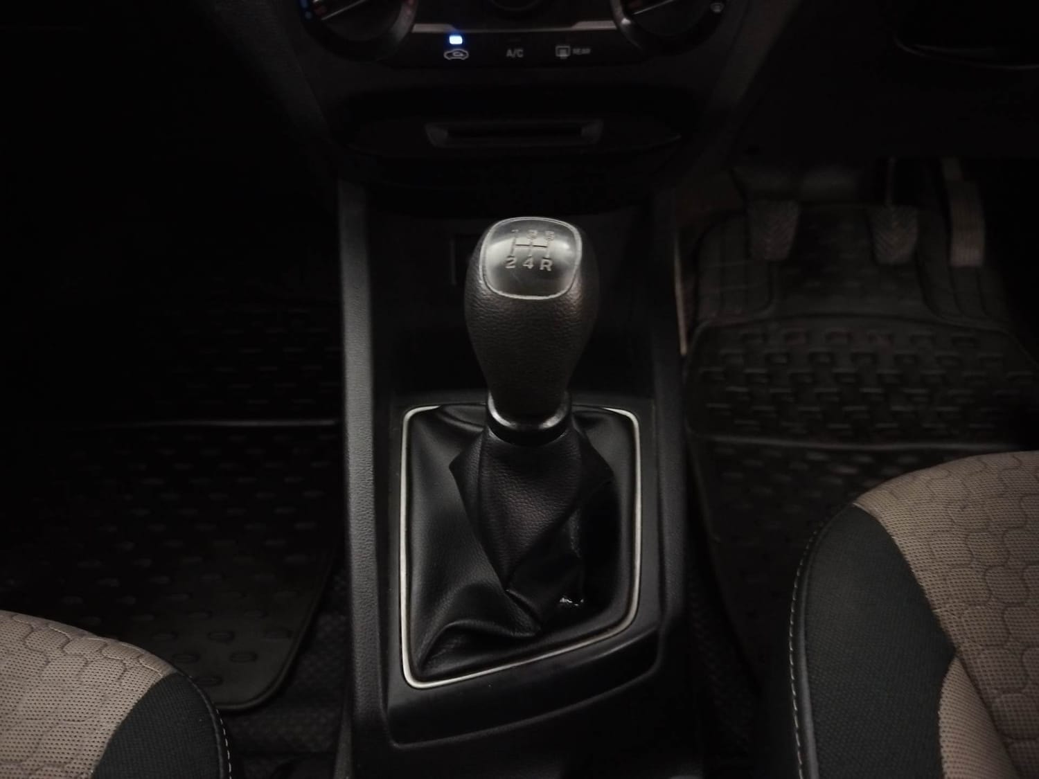 Elite i20 image 16 Elite i20 image 16