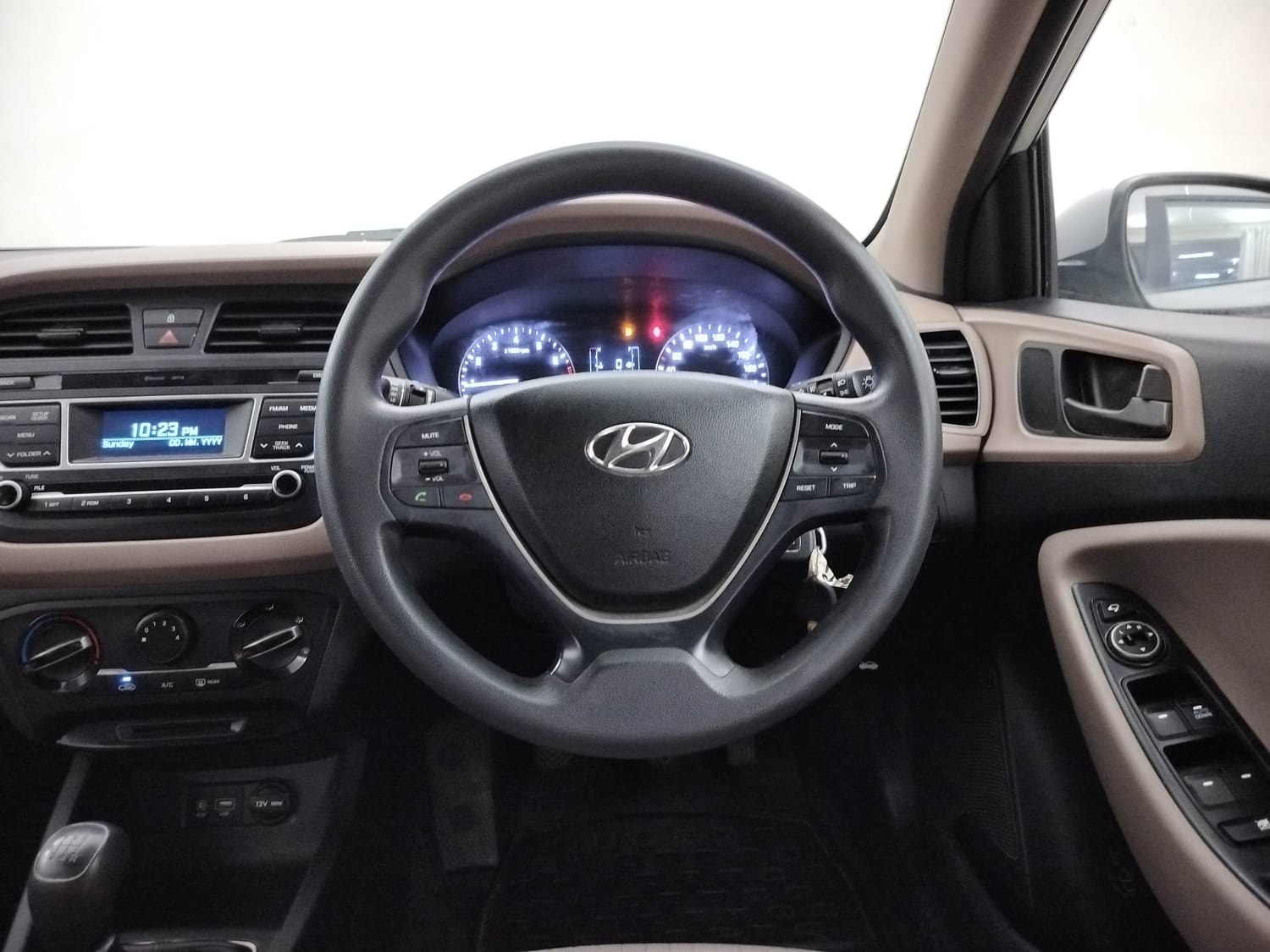 Elite i20 image 14 Elite i20 image 14