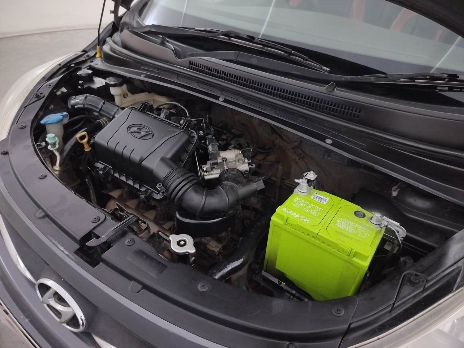 i10 image 28 i10 image 28