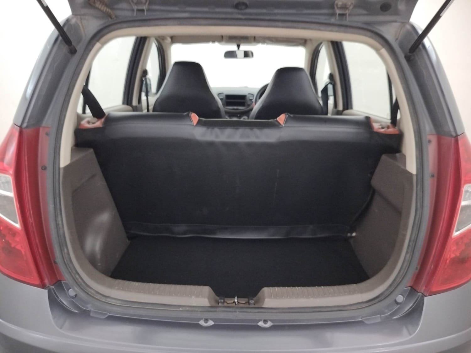 i10 image 25 i10 image 25