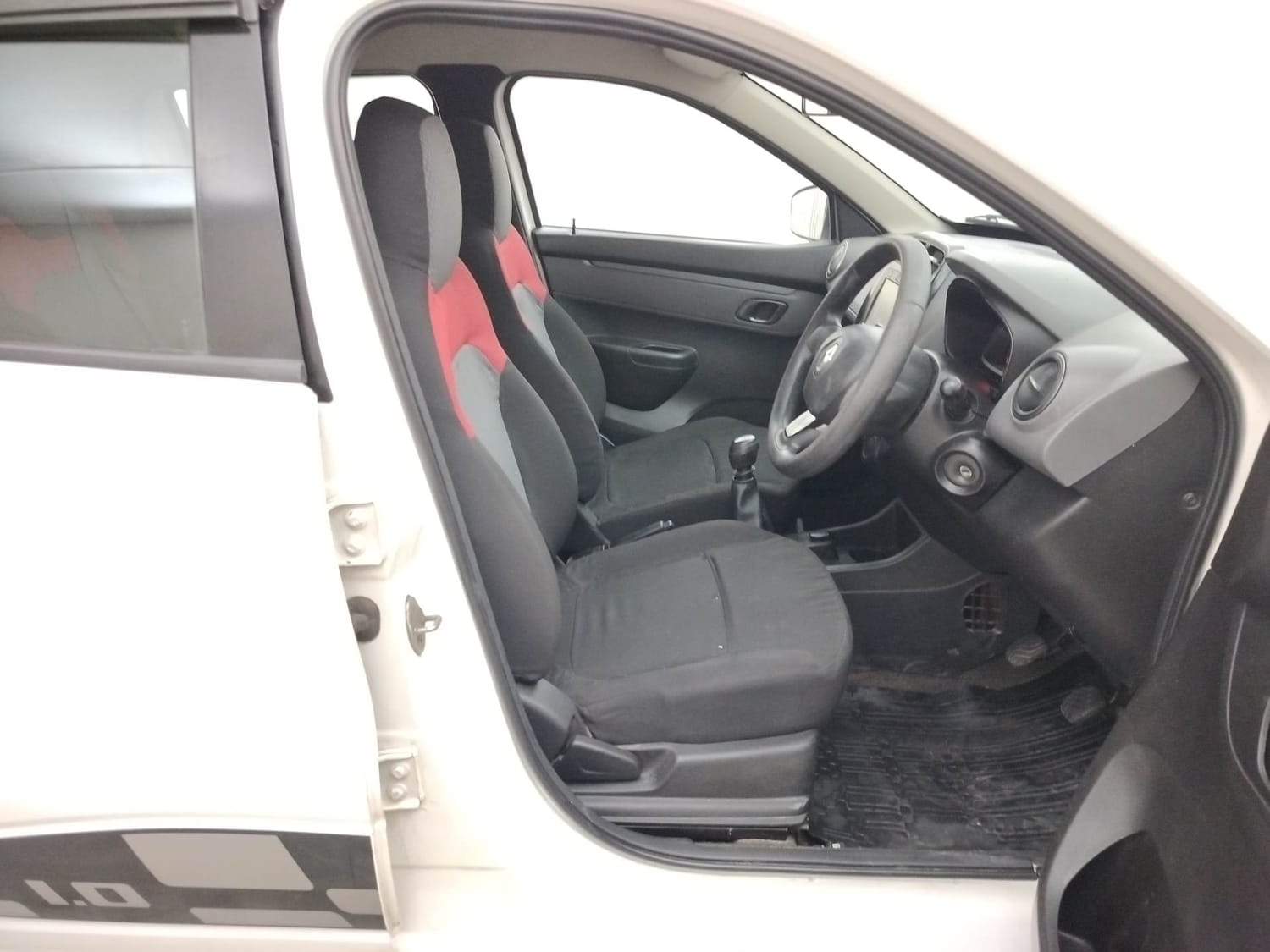 Kwid image 17 Kwid image 17