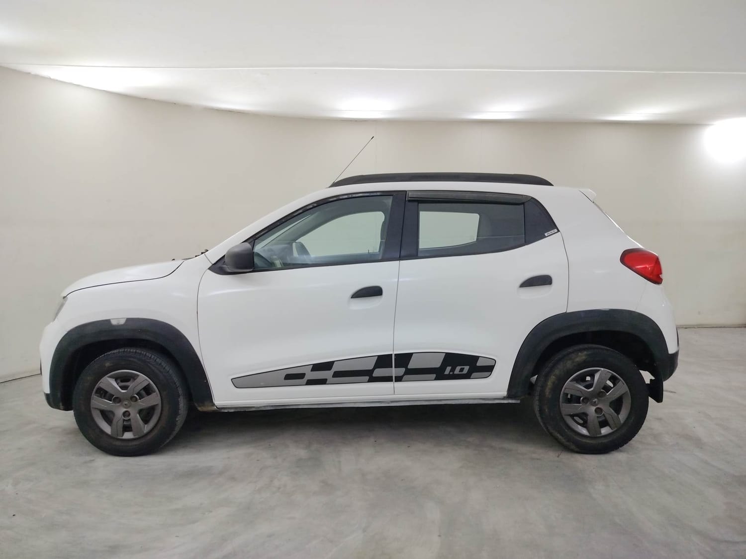 Kwid image 2 Kwid image 2