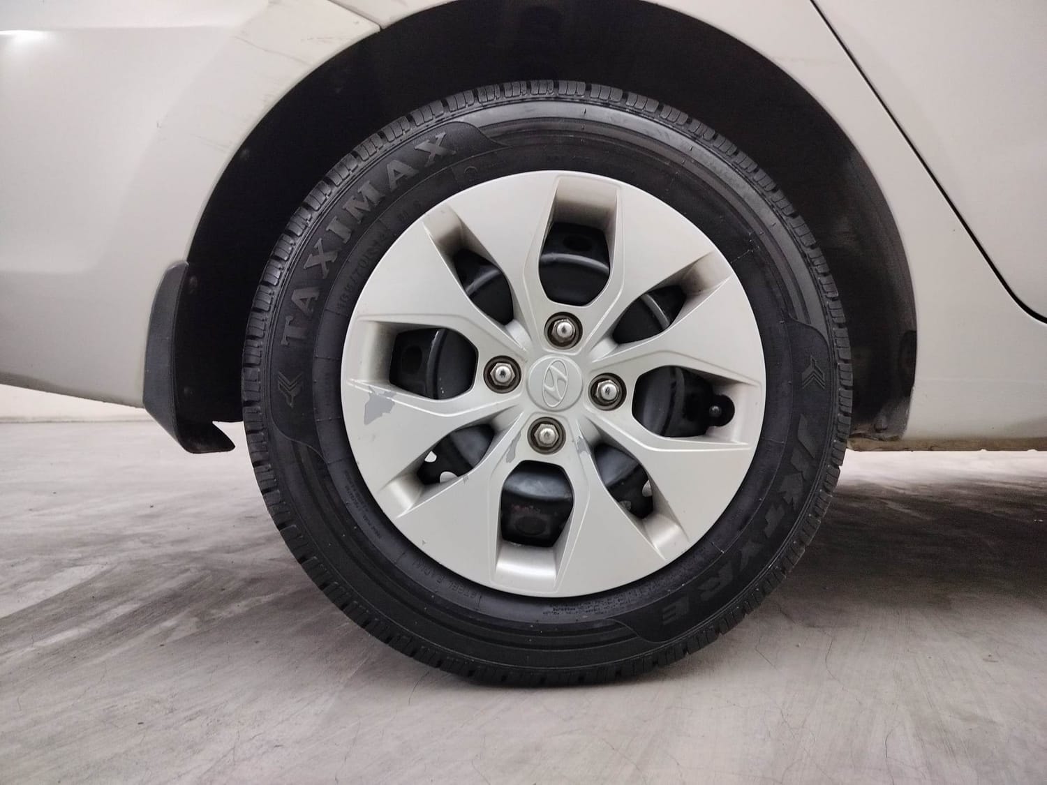 Xcent image 33 Xcent image 33