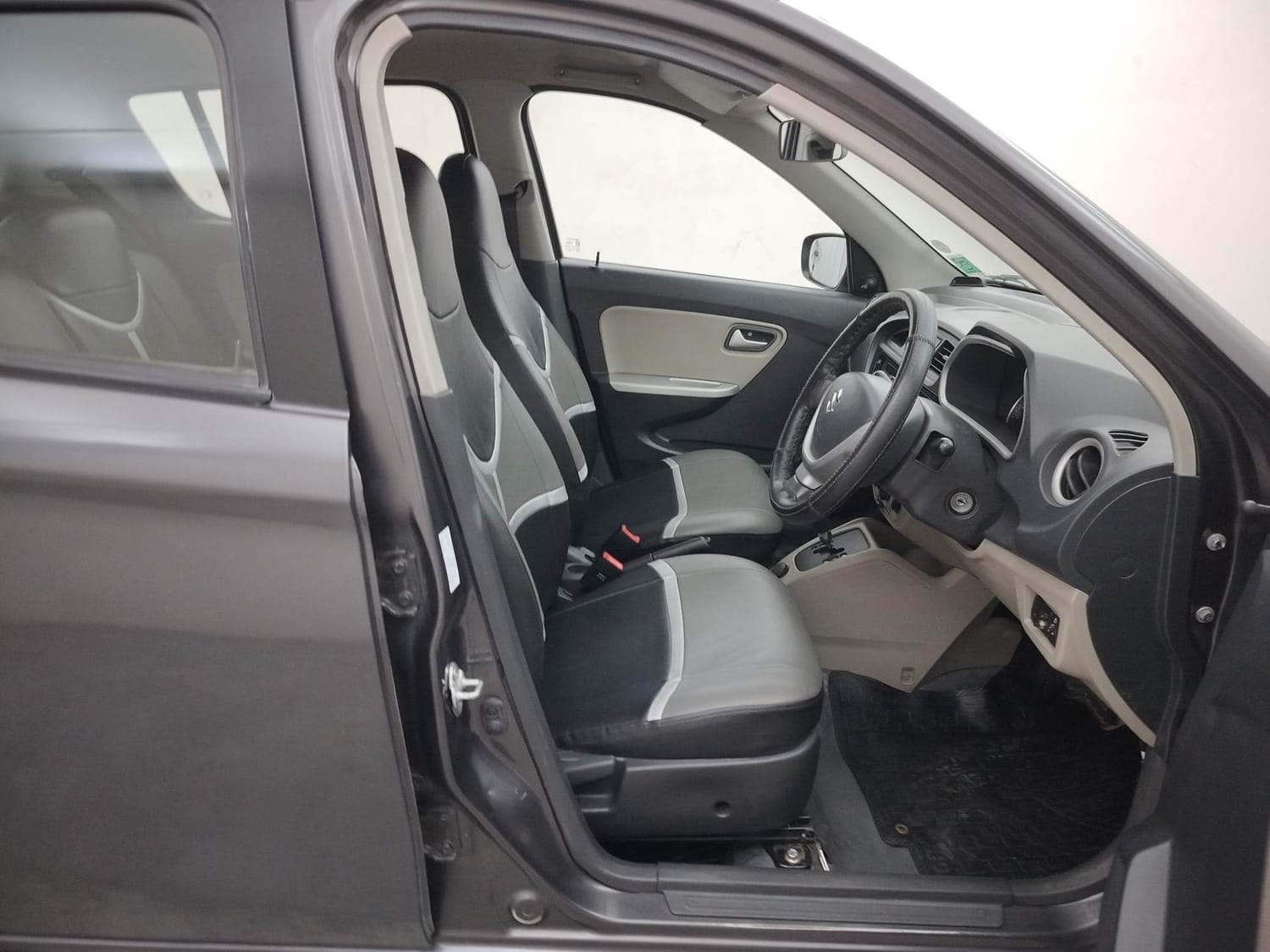 Alto K10 image 17 Alto K10 image 17