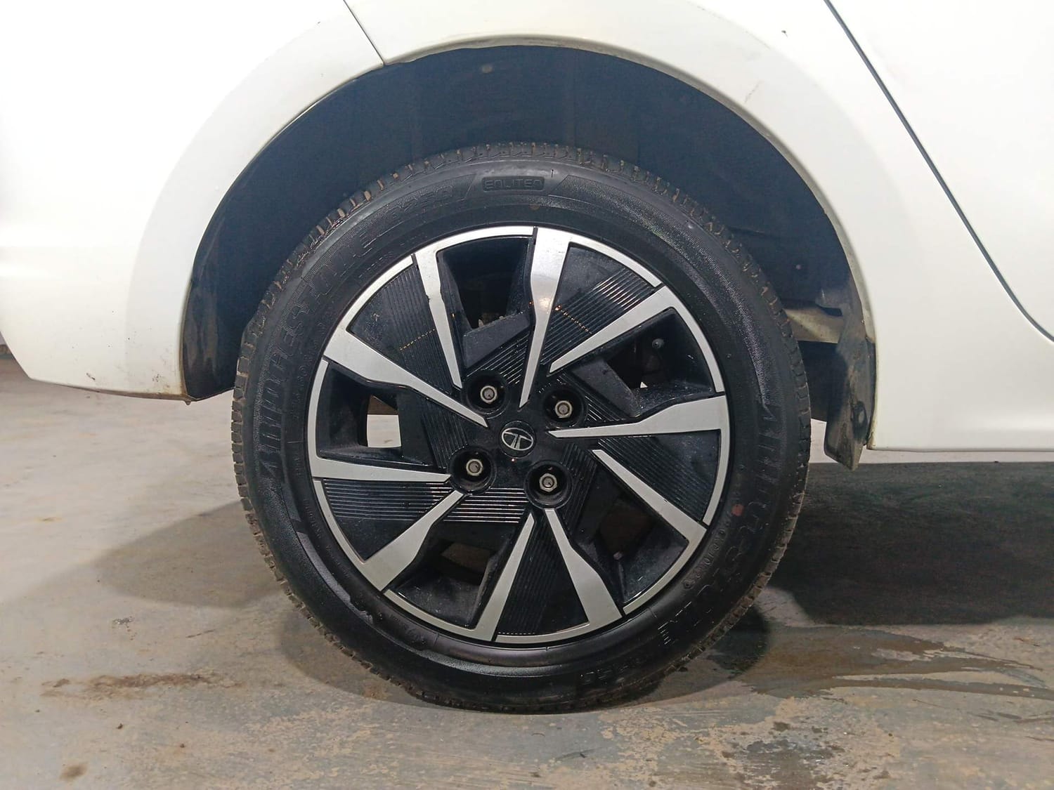 Tigor image 33 Tigor image 33