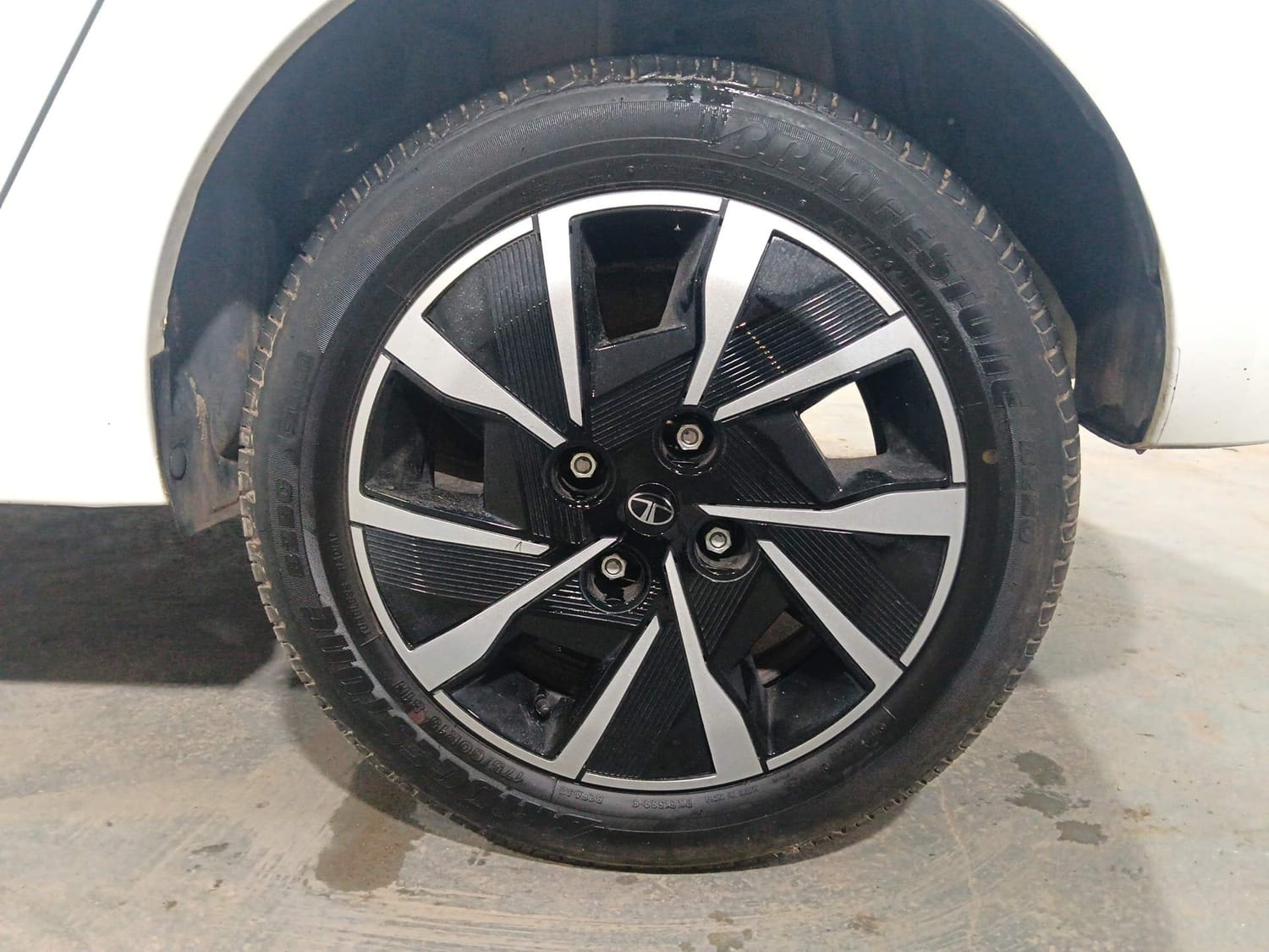 Tigor image 35 Tigor image 35