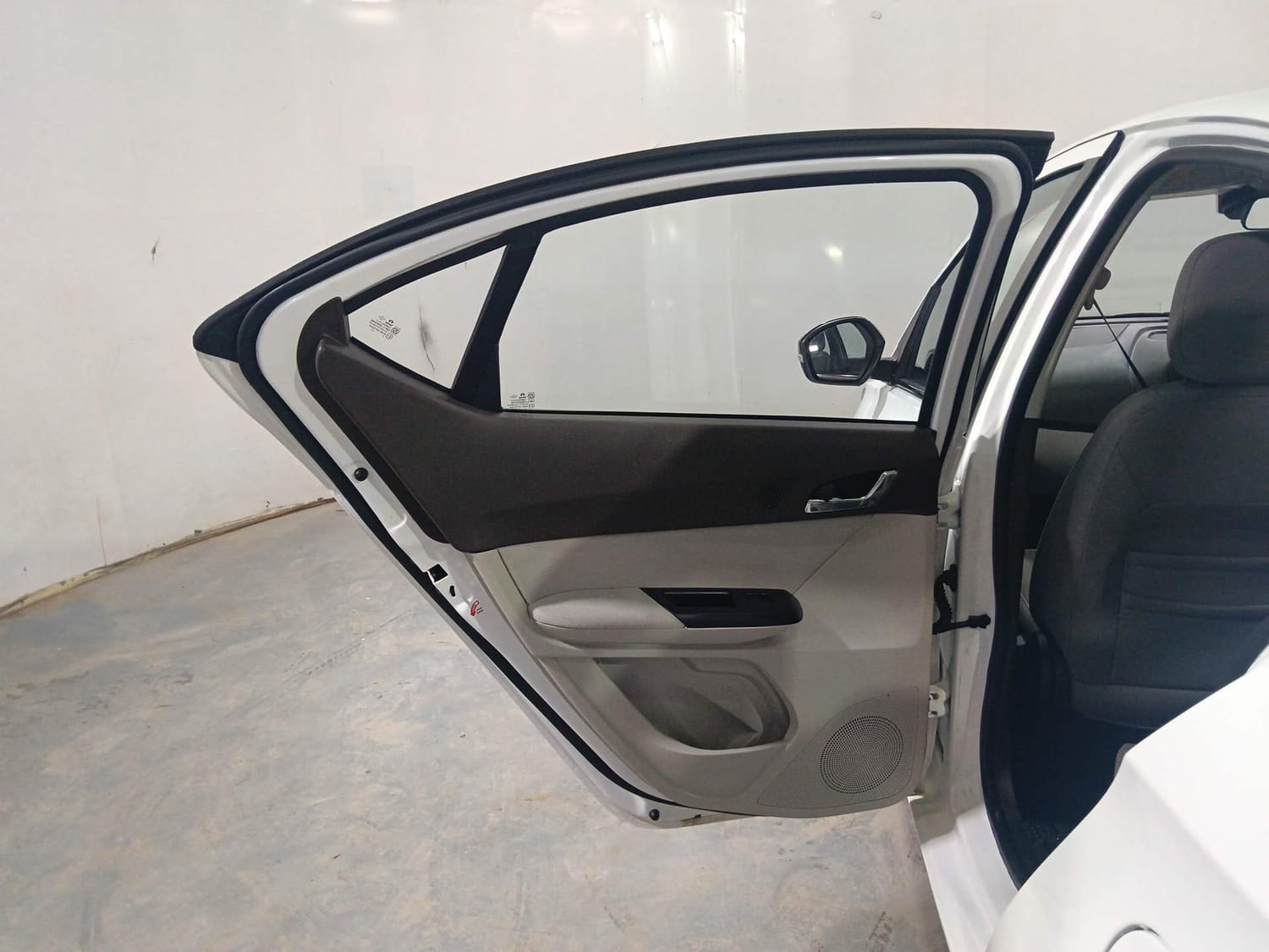 Tigor image 22 Tigor image 22