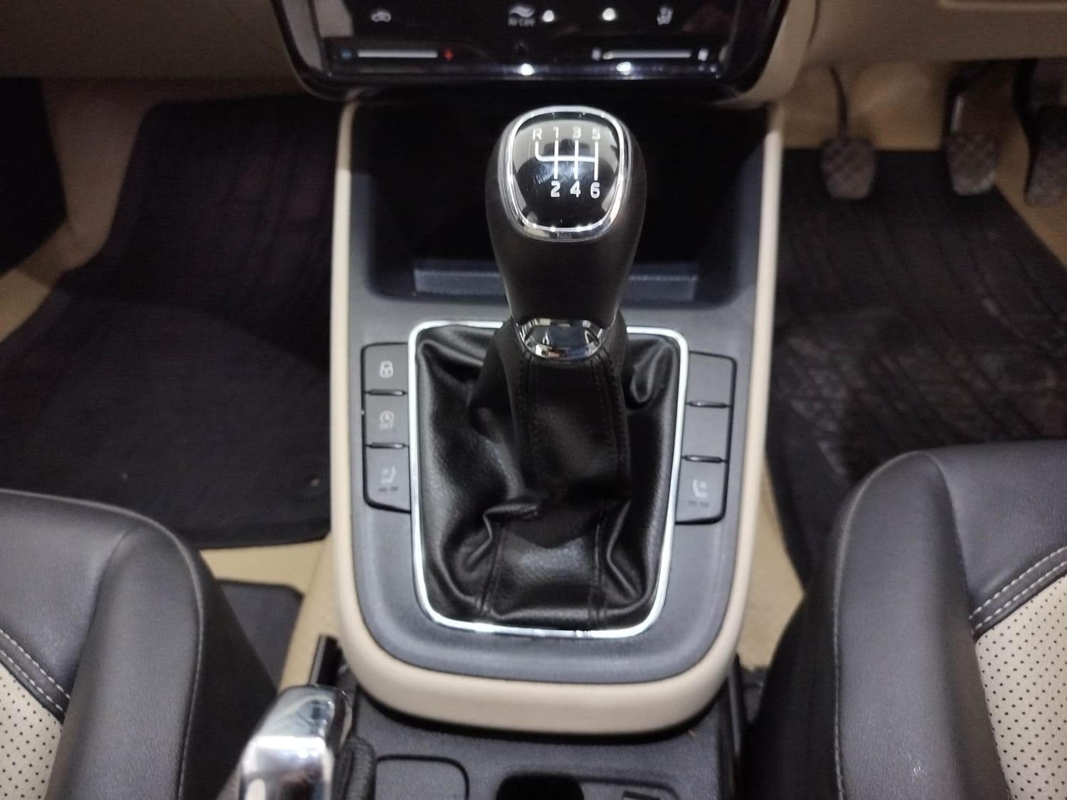 Slavia image 16 Slavia image 16