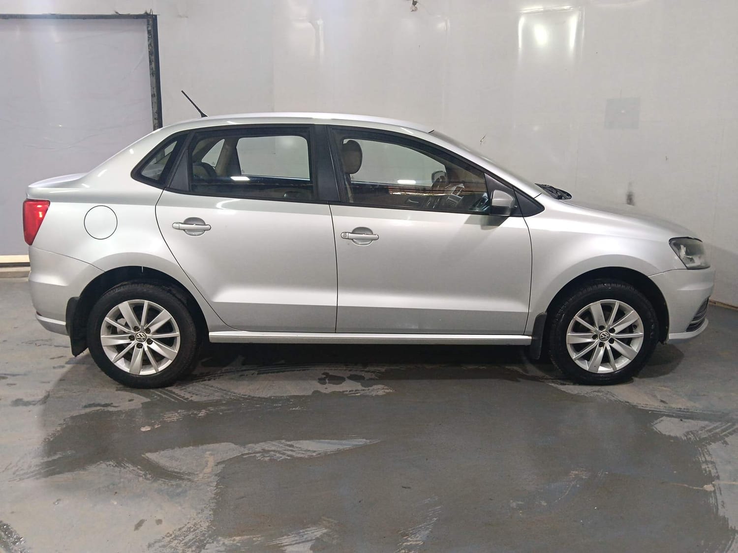 Used 2016 Volkswagen Ameo Used 2016 Volkswagen Ameo