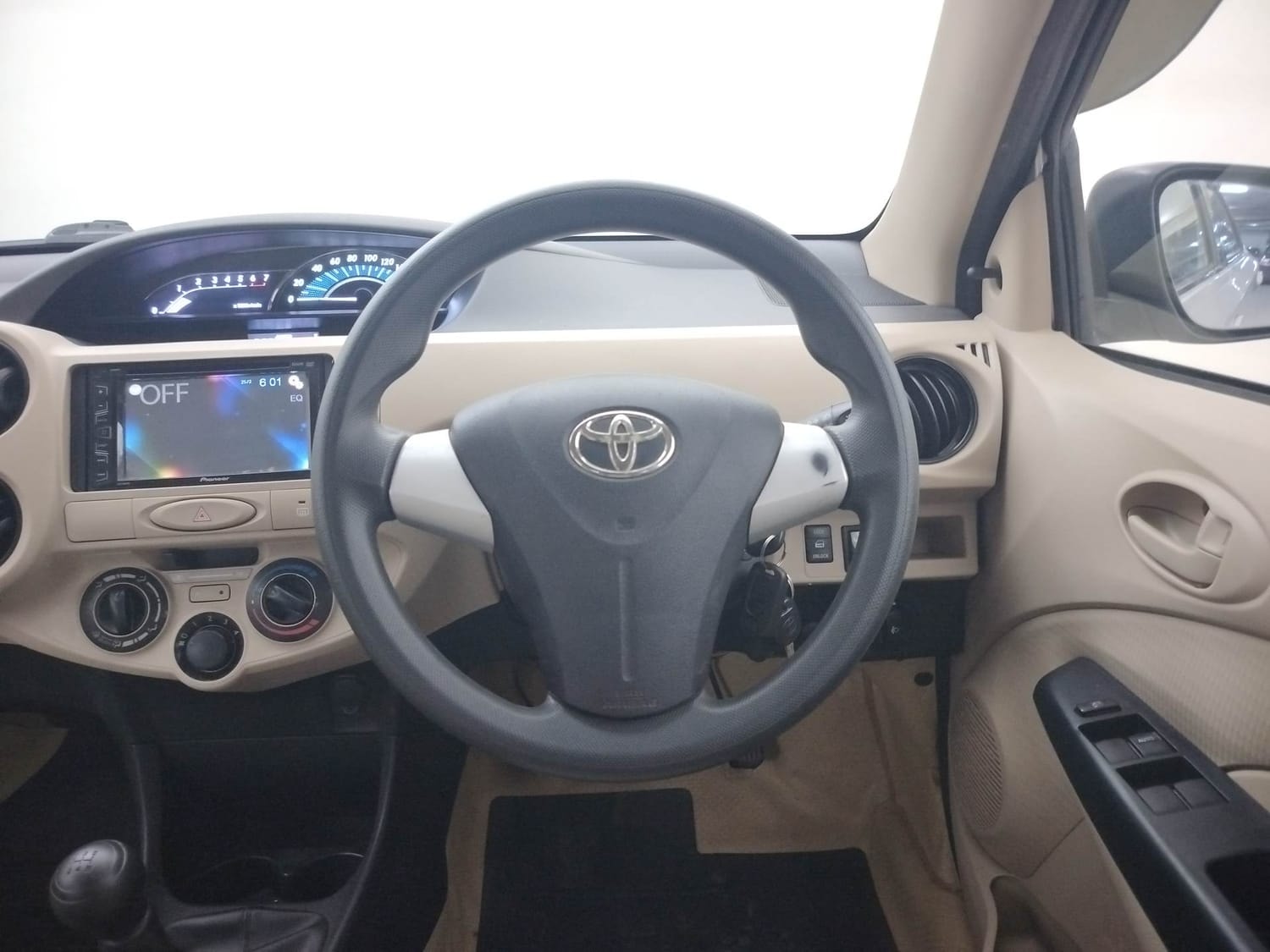 Etios Liva image 14 Etios Liva image 14