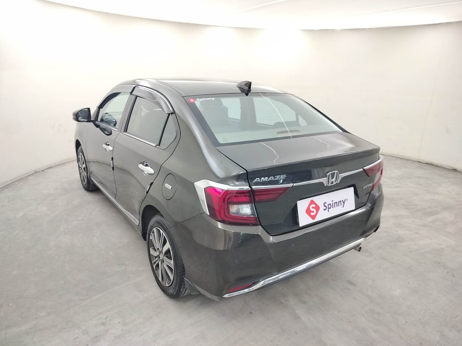 Amaze image 2 Amaze image 2