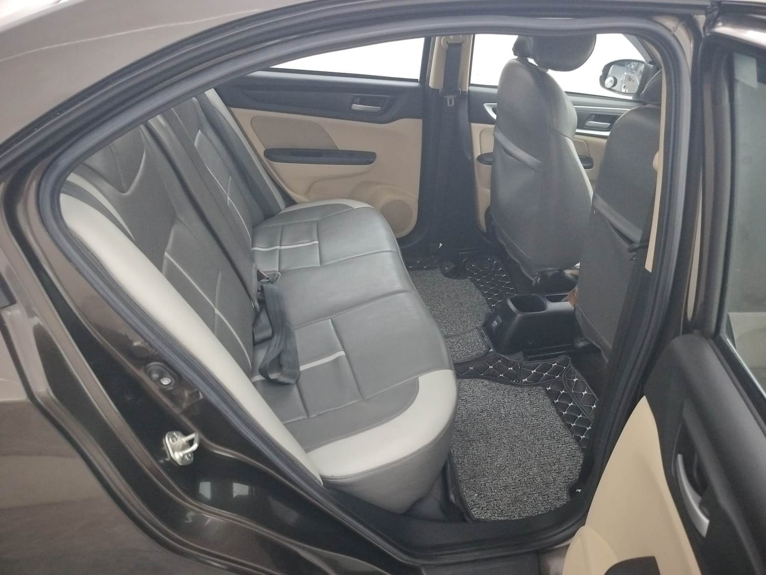 Amaze image 18 Amaze image 18