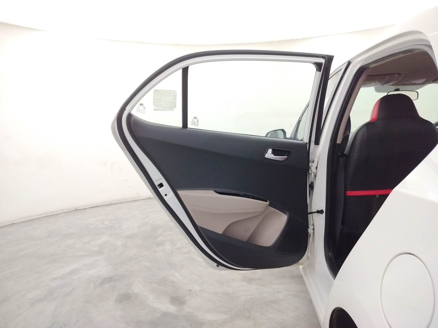 Xcent image 22 Xcent image 22