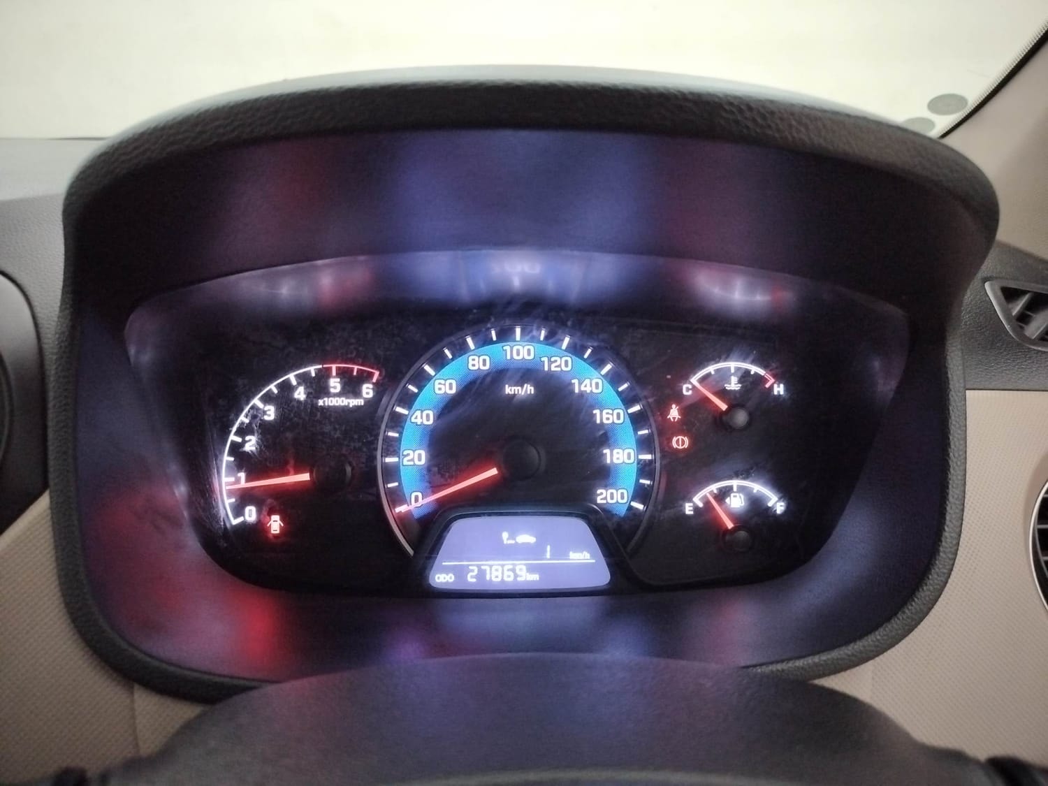 Xcent image 15 Xcent image 15