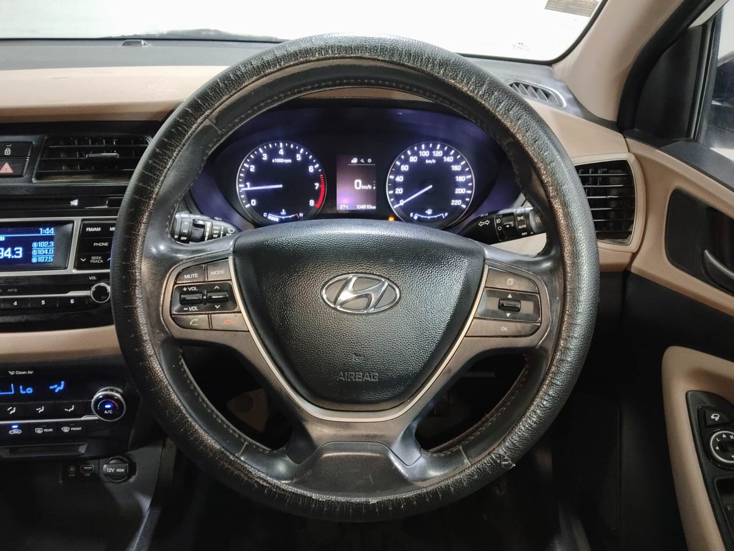 Elite i20 image 14 Elite i20 image 14