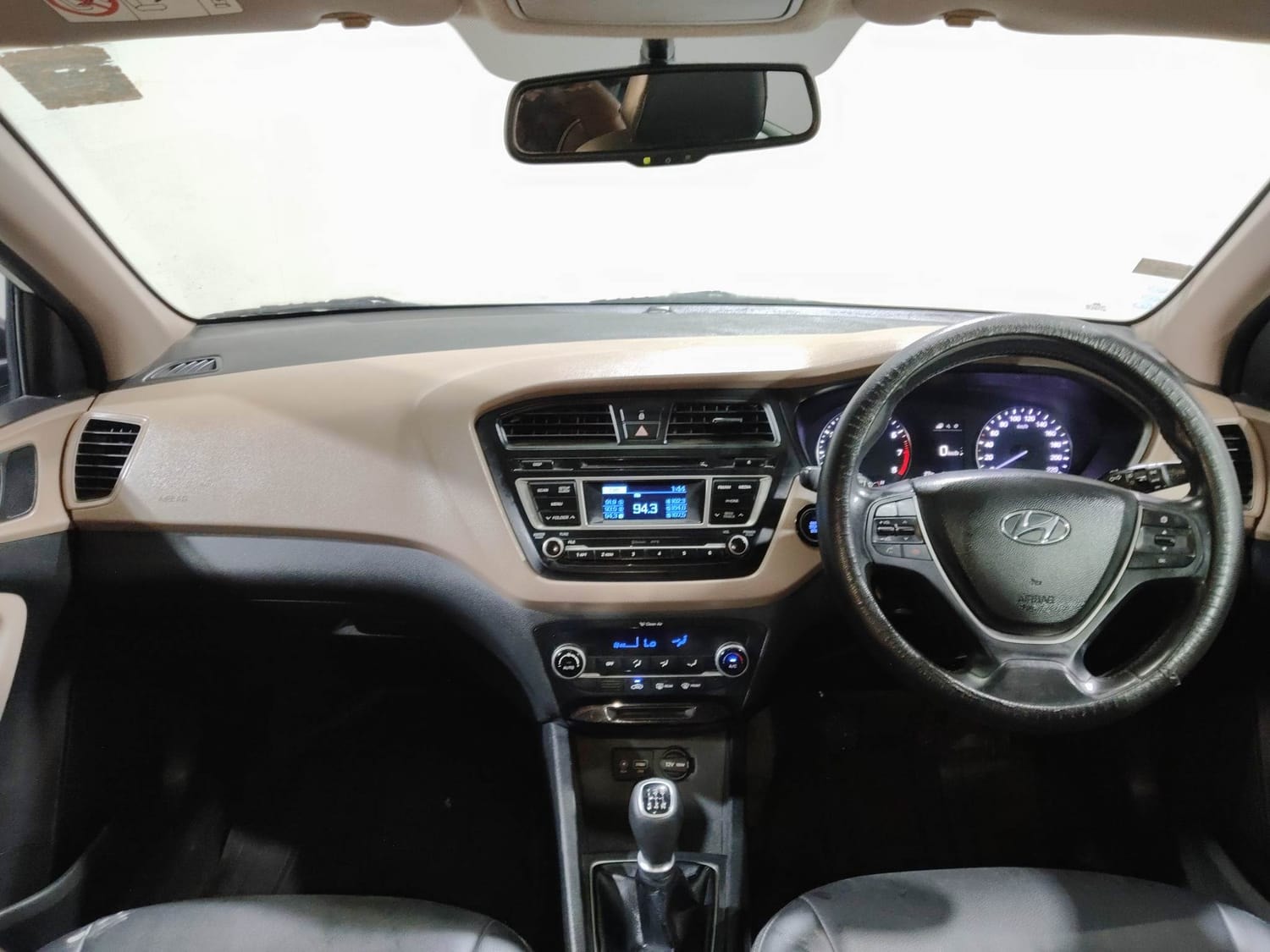 Elite i20 image 12 Elite i20 image 12