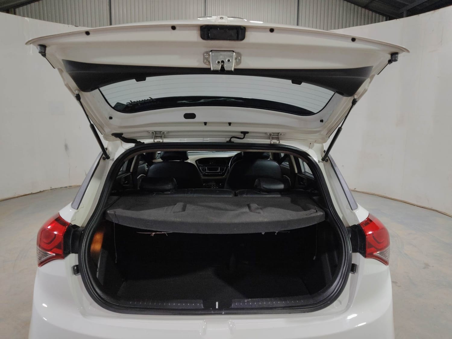 Elite i20 image 24 Elite i20 image 24