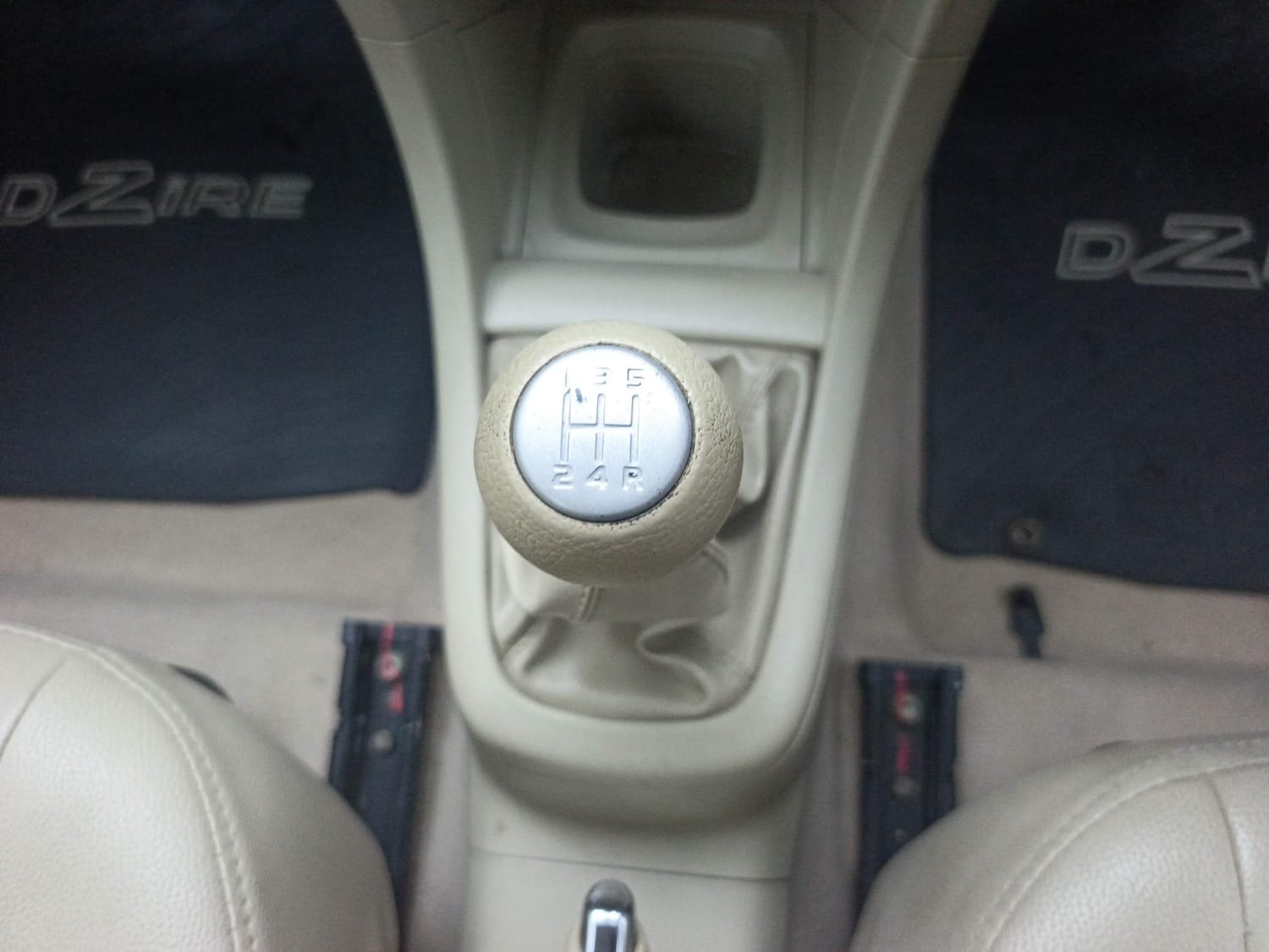 Swift DZire image 16 Swift DZire image 16