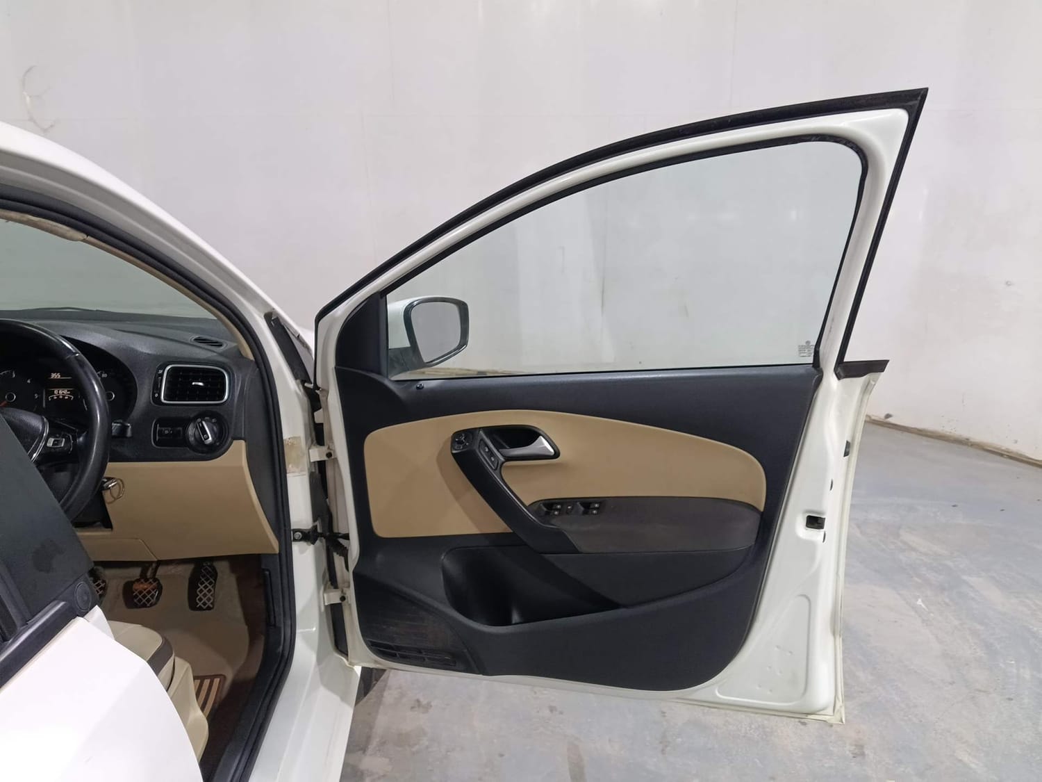 Polo image 19 Polo image 19