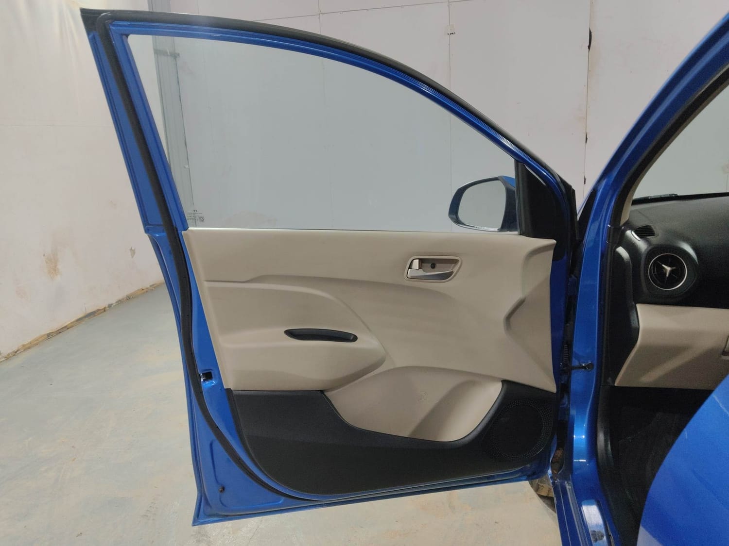 Santro image 21 Santro image 21