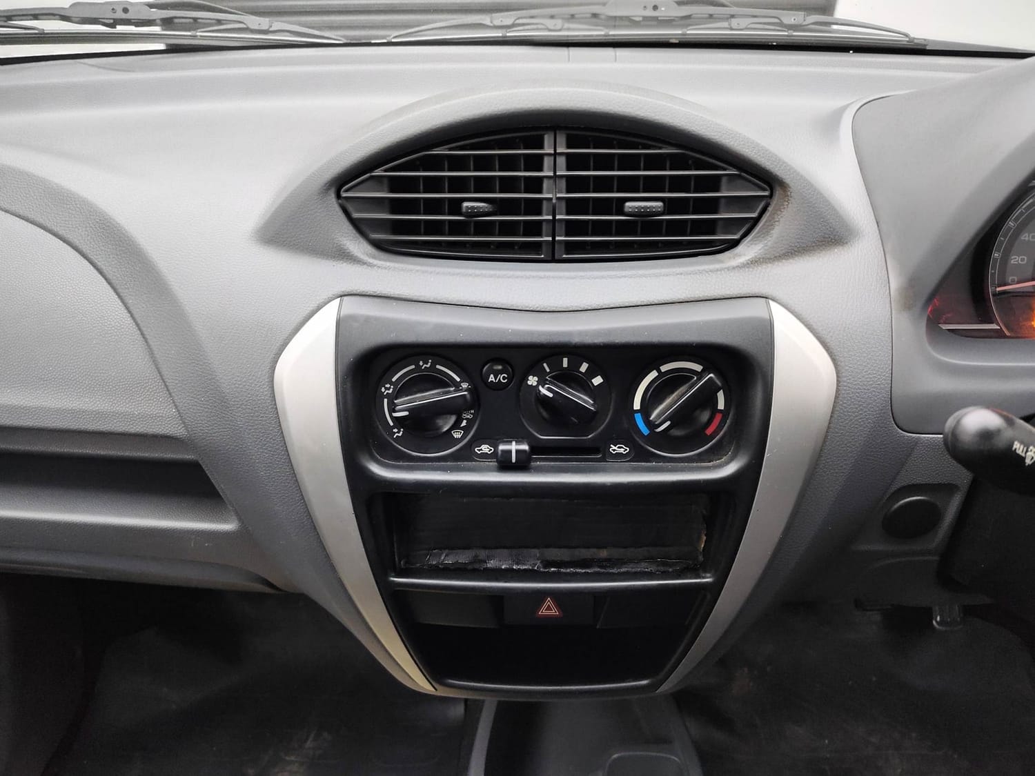 Alto 800 image 13 Alto 800 image 13